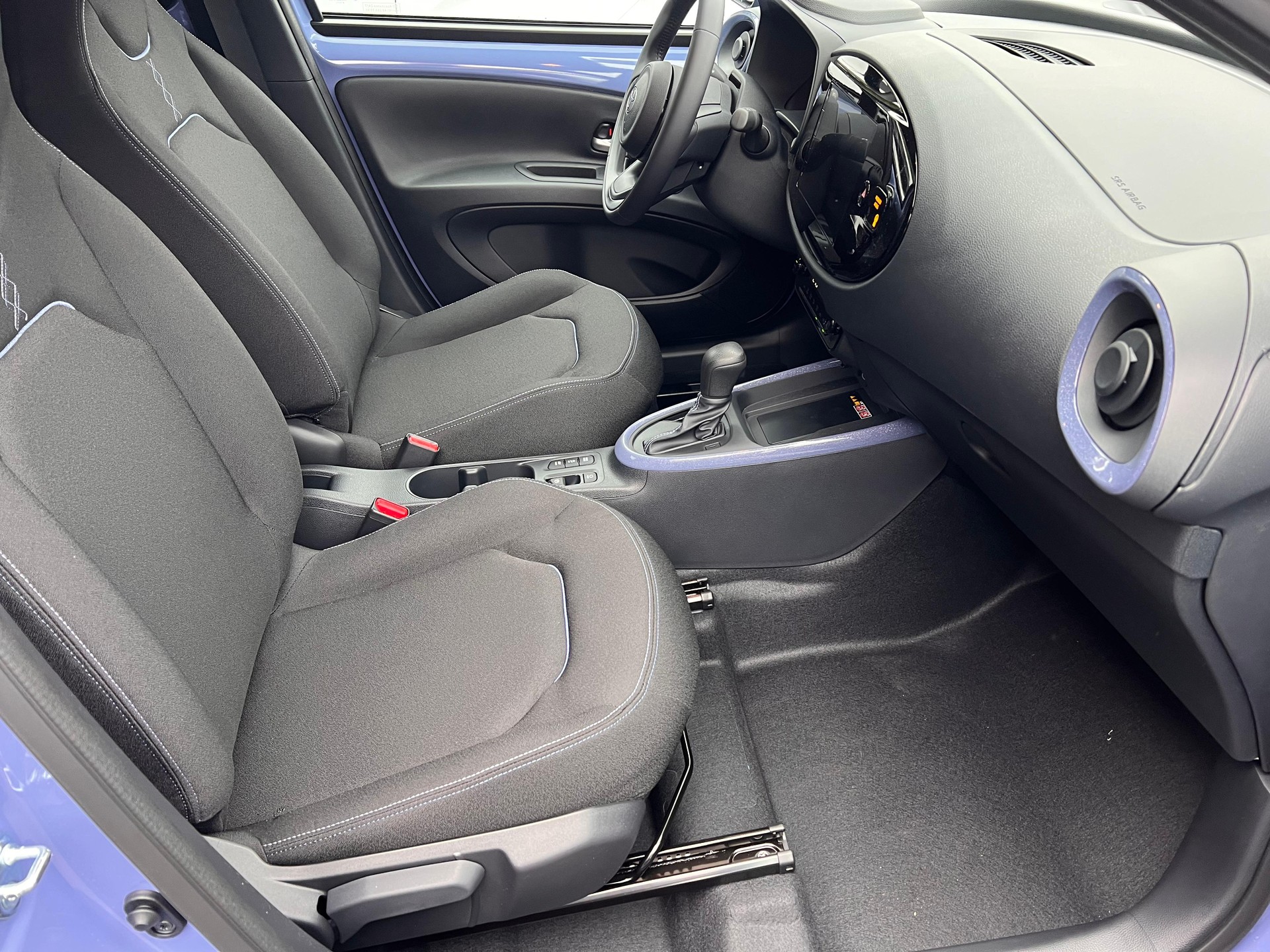 TOYOTA Aygo X 1.5 VVT-i HSD Trend-image-11
