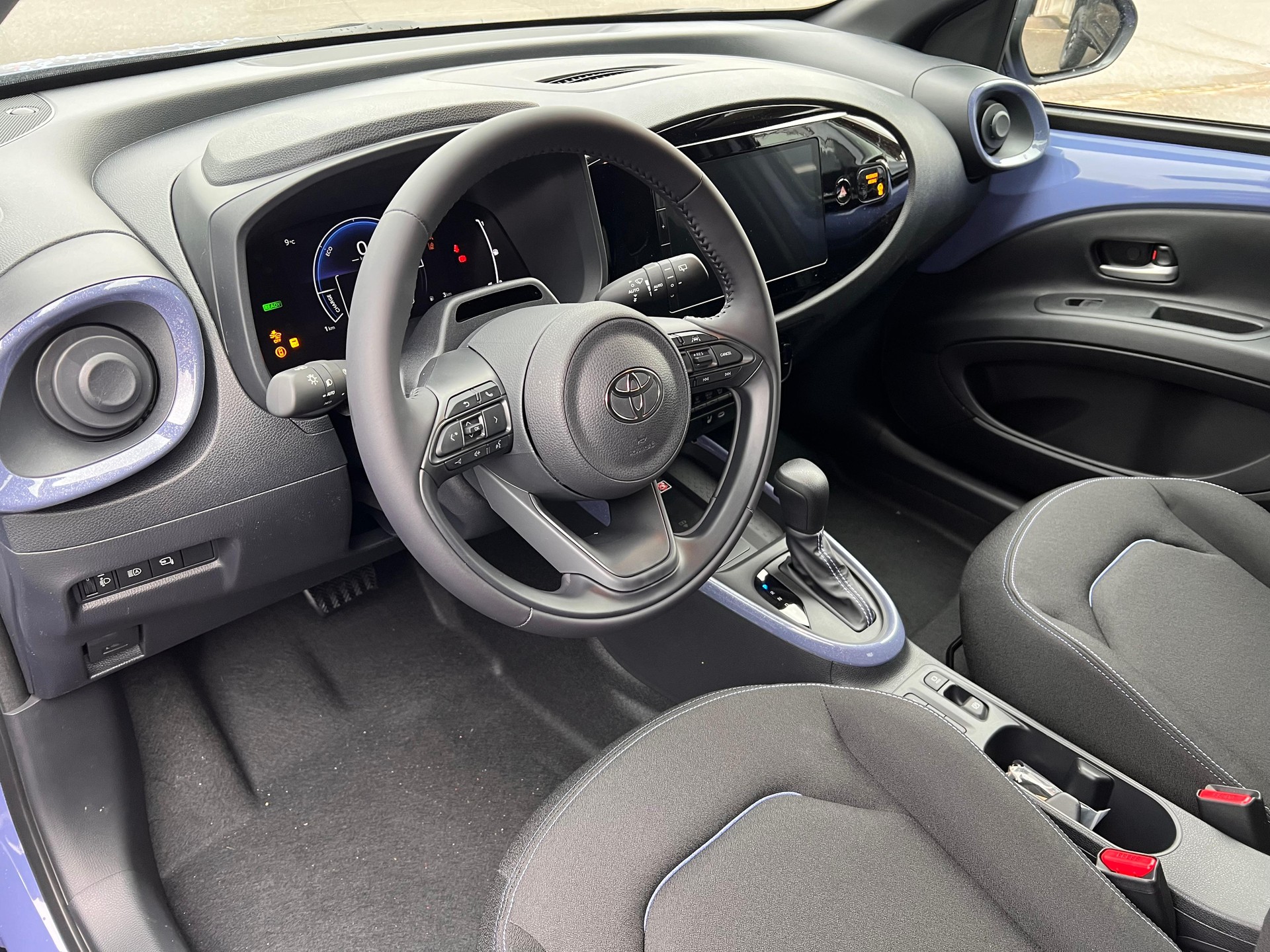 TOYOTA Aygo X 1.5 VVT-i HSD Trend-image-6