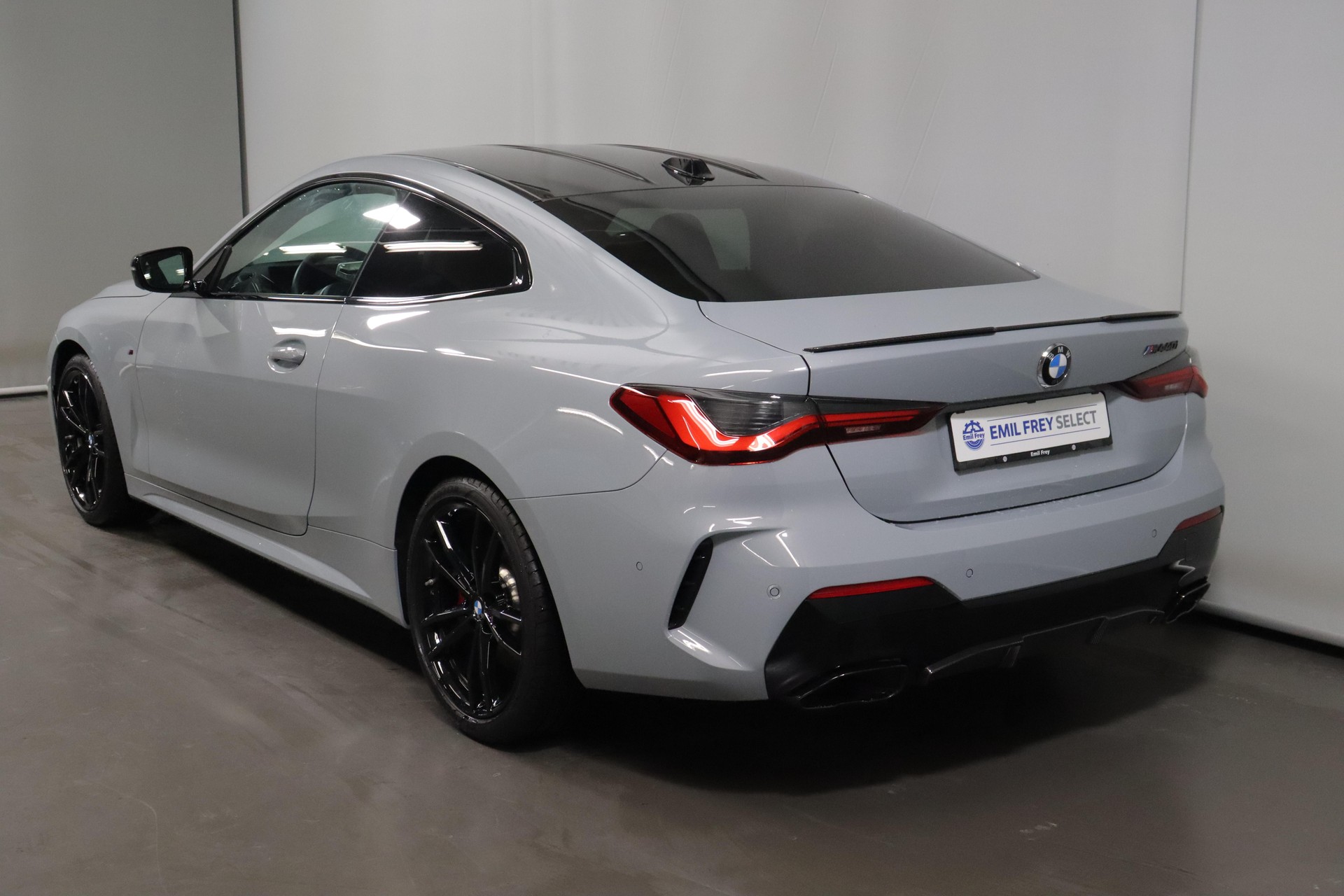 BMW M440i xDrive Coupé-image-13