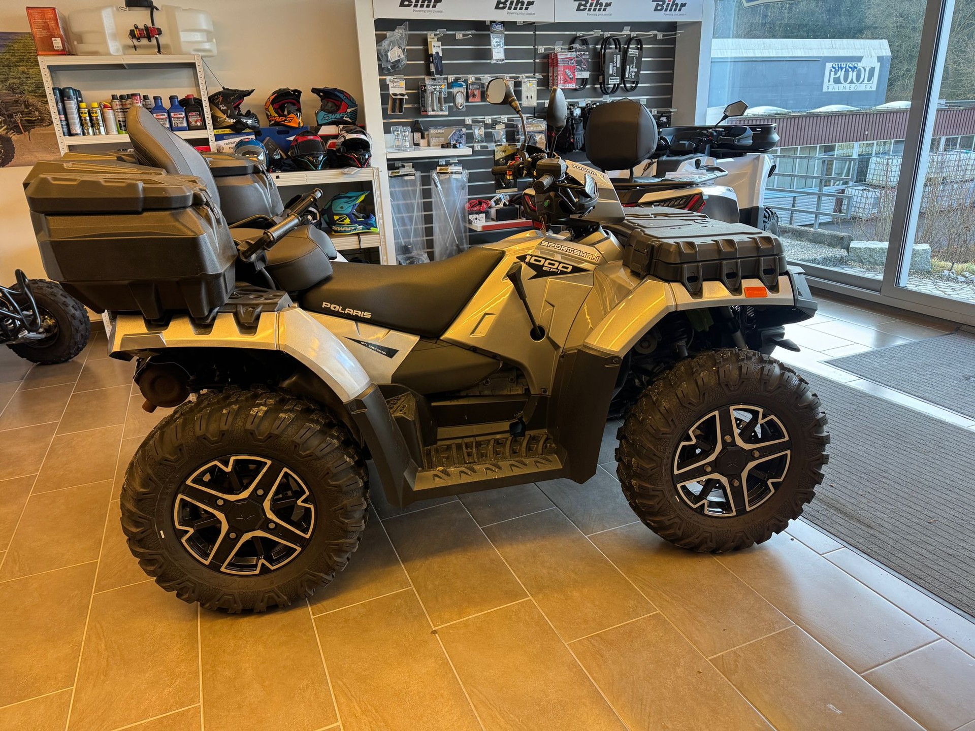 POLARIS Sportsman 1000 Touring-image-1