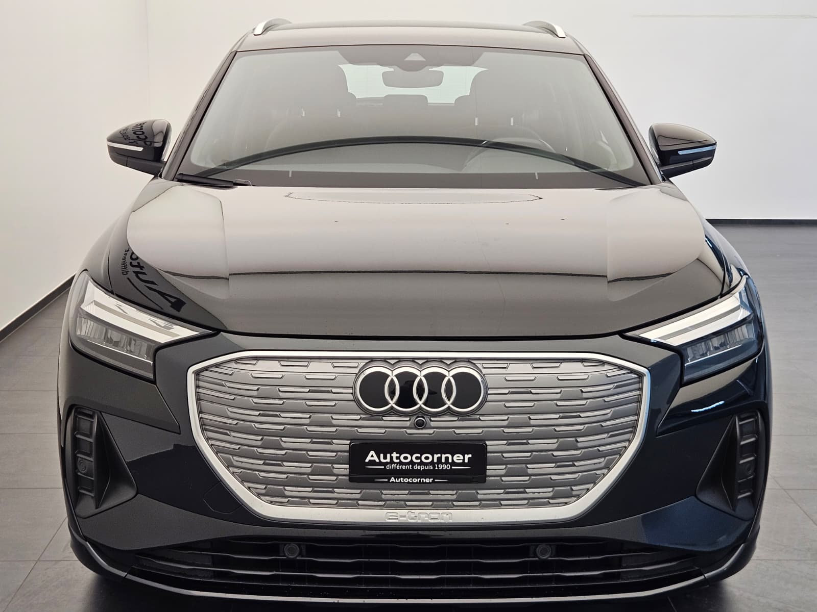 AUDI Q4 e-tron 50 quattro-image-3