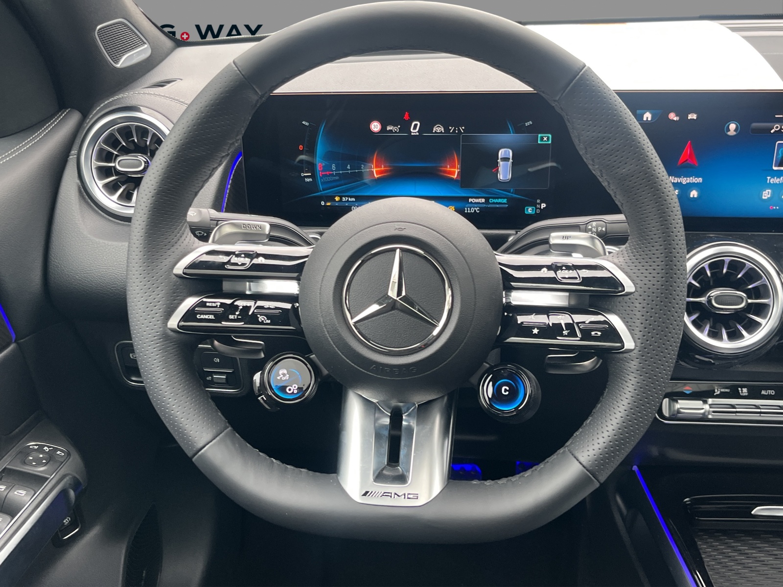 MERCEDES-BENZ GLB 35 4M - AMG / DISTRONIC / 360 Grad Kamera / Leder / 7 Sitze-image-9