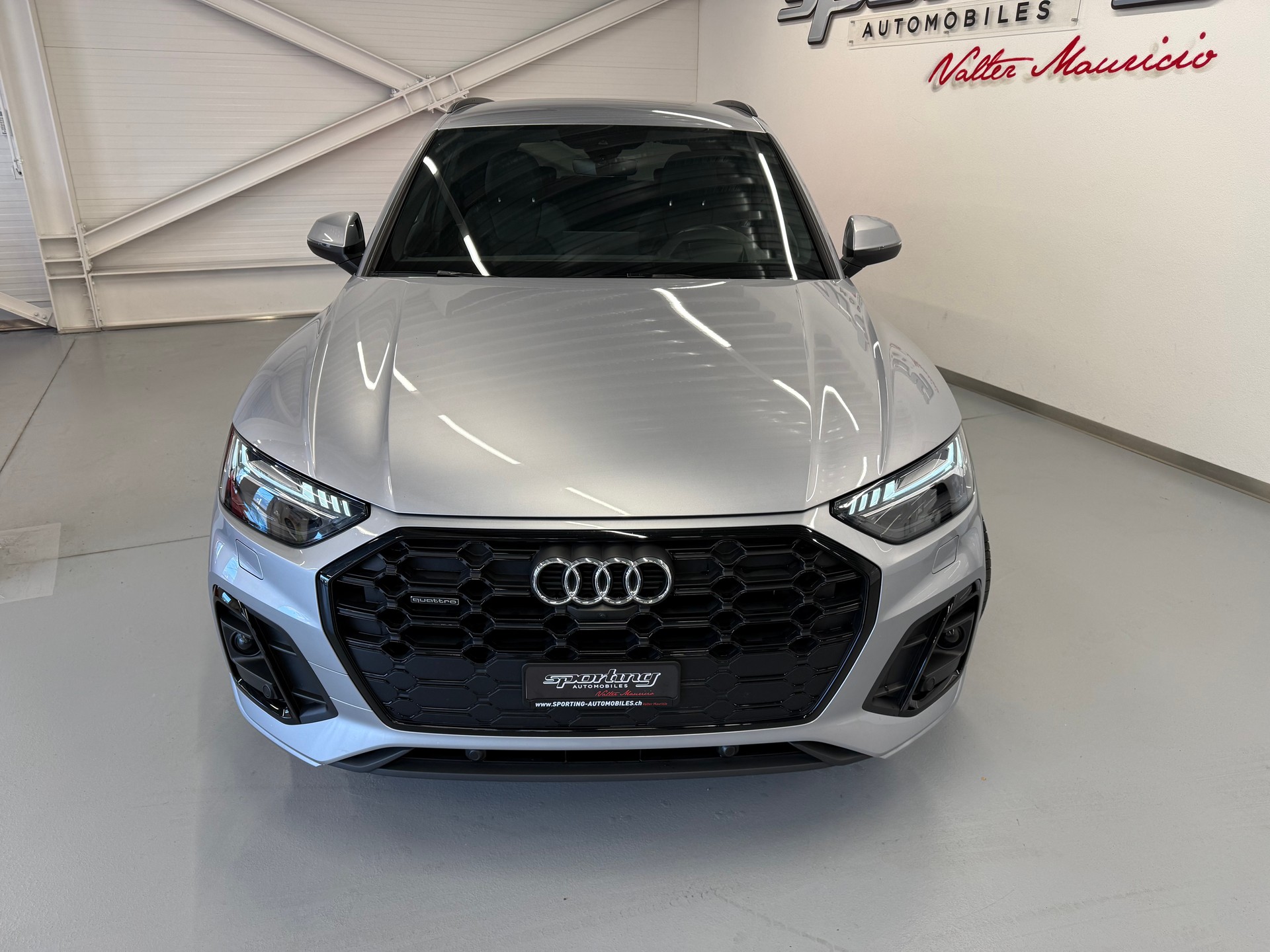 AUDI Q5 40 TDI S-line quattro S-tronic-image-5