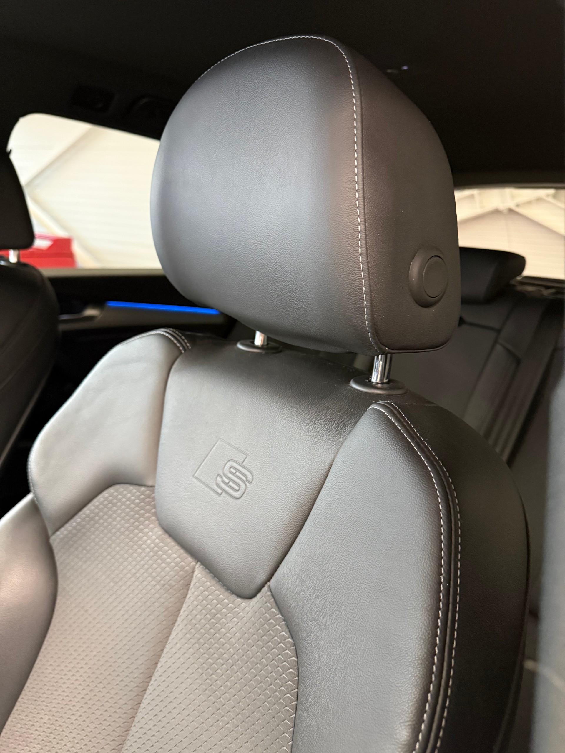 AUDI Q5 40 TDI S-line quattro S-tronic-image-16