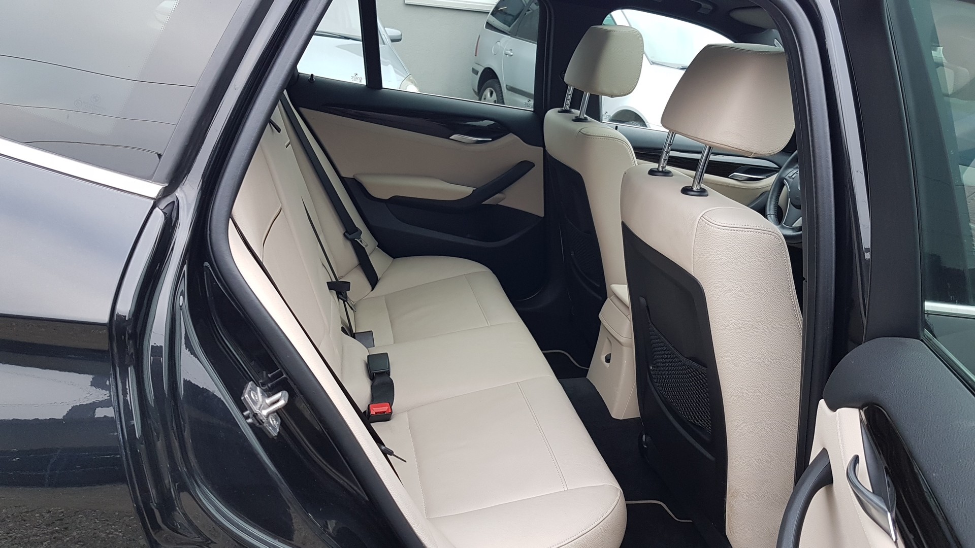 BMW X1 xDrive 23d Steptronic-image-3