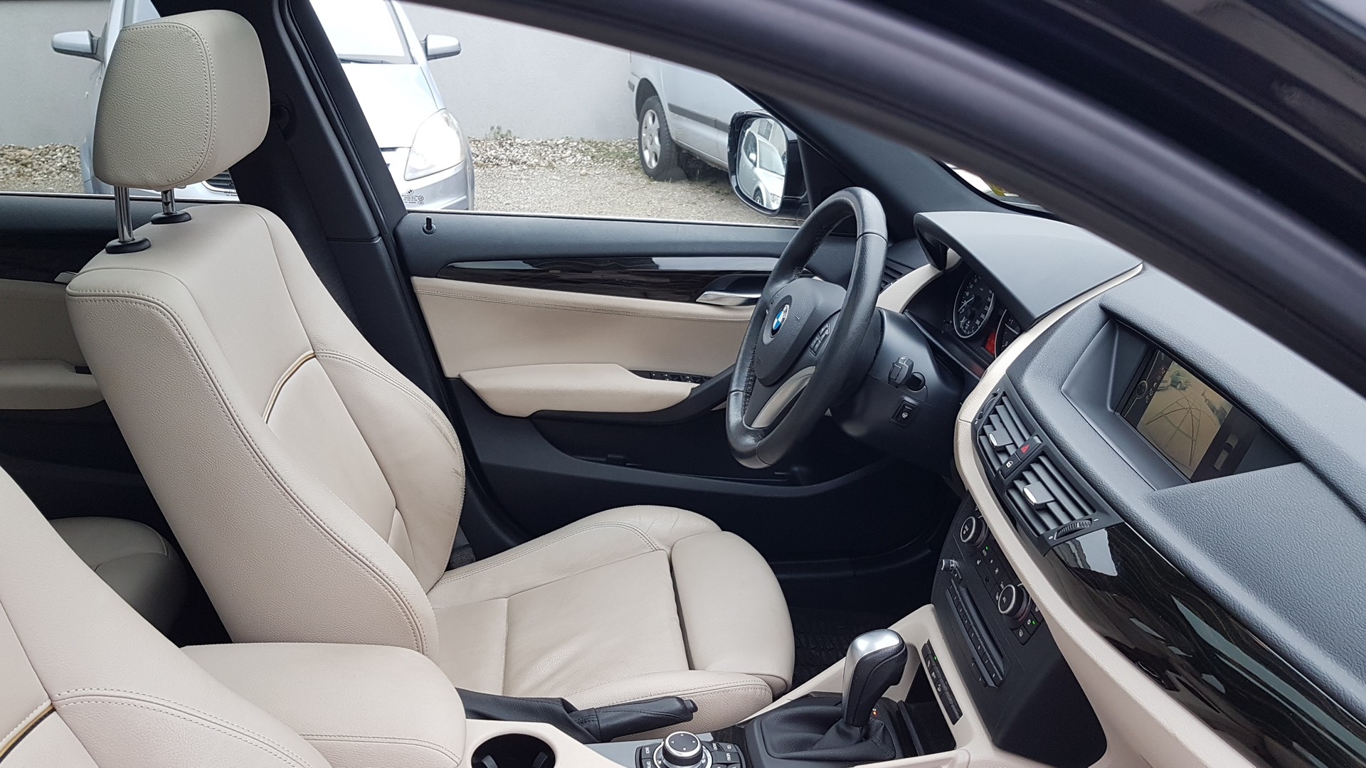 BMW X1 xDrive 23d Steptronic-image-5