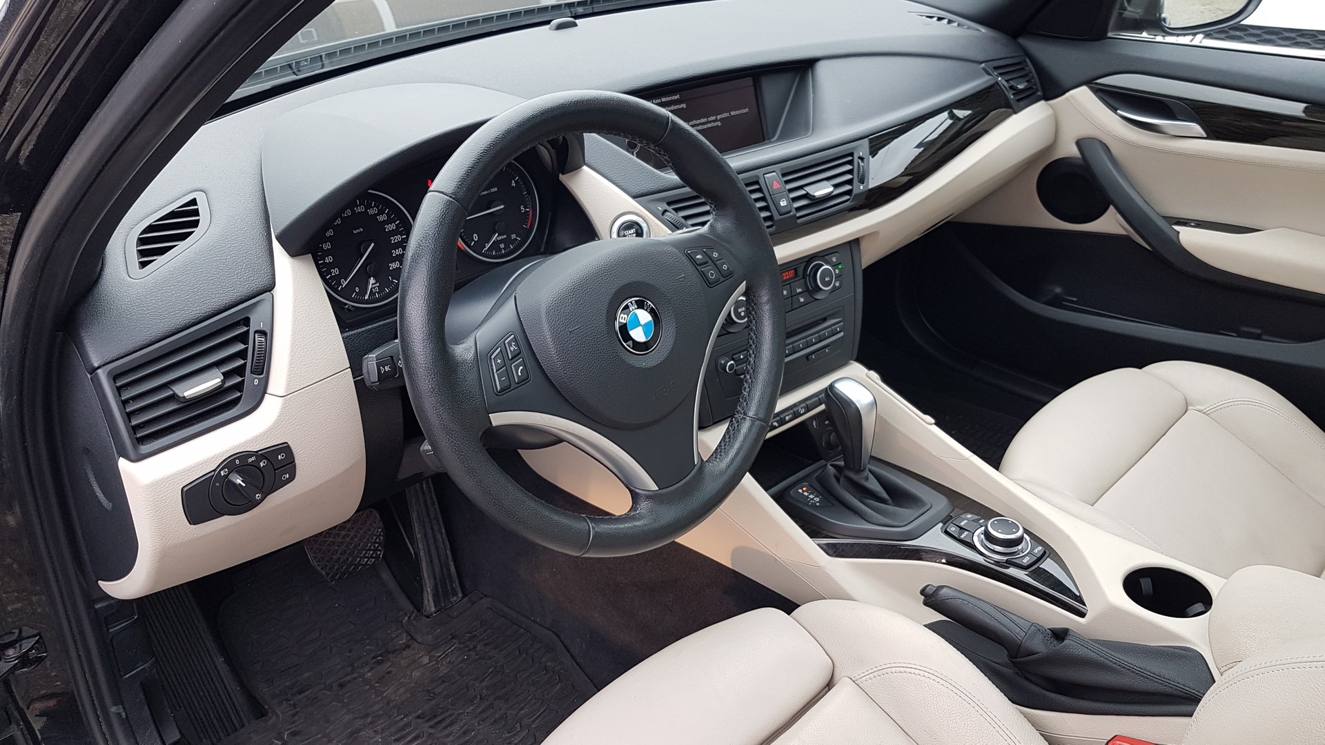 BMW X1 xDrive 23d Steptronic-image-7