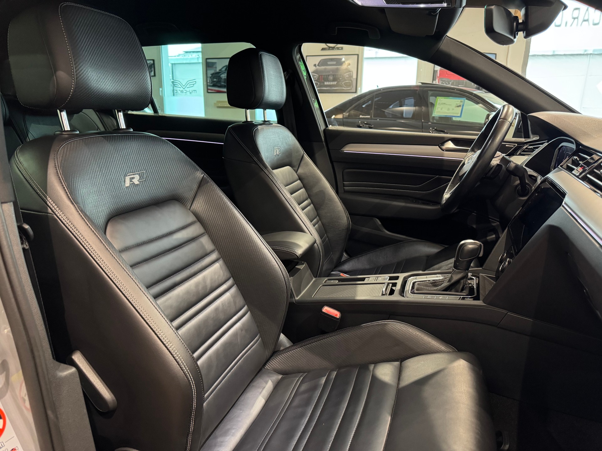 VW Passat 2.0 TDI BMT R-Line Edition 4Motion DSG || LIMITIERTE R-LINE EDITION NR. 401 / 2000 || HEAD UP || DYNAUDIO-image-25