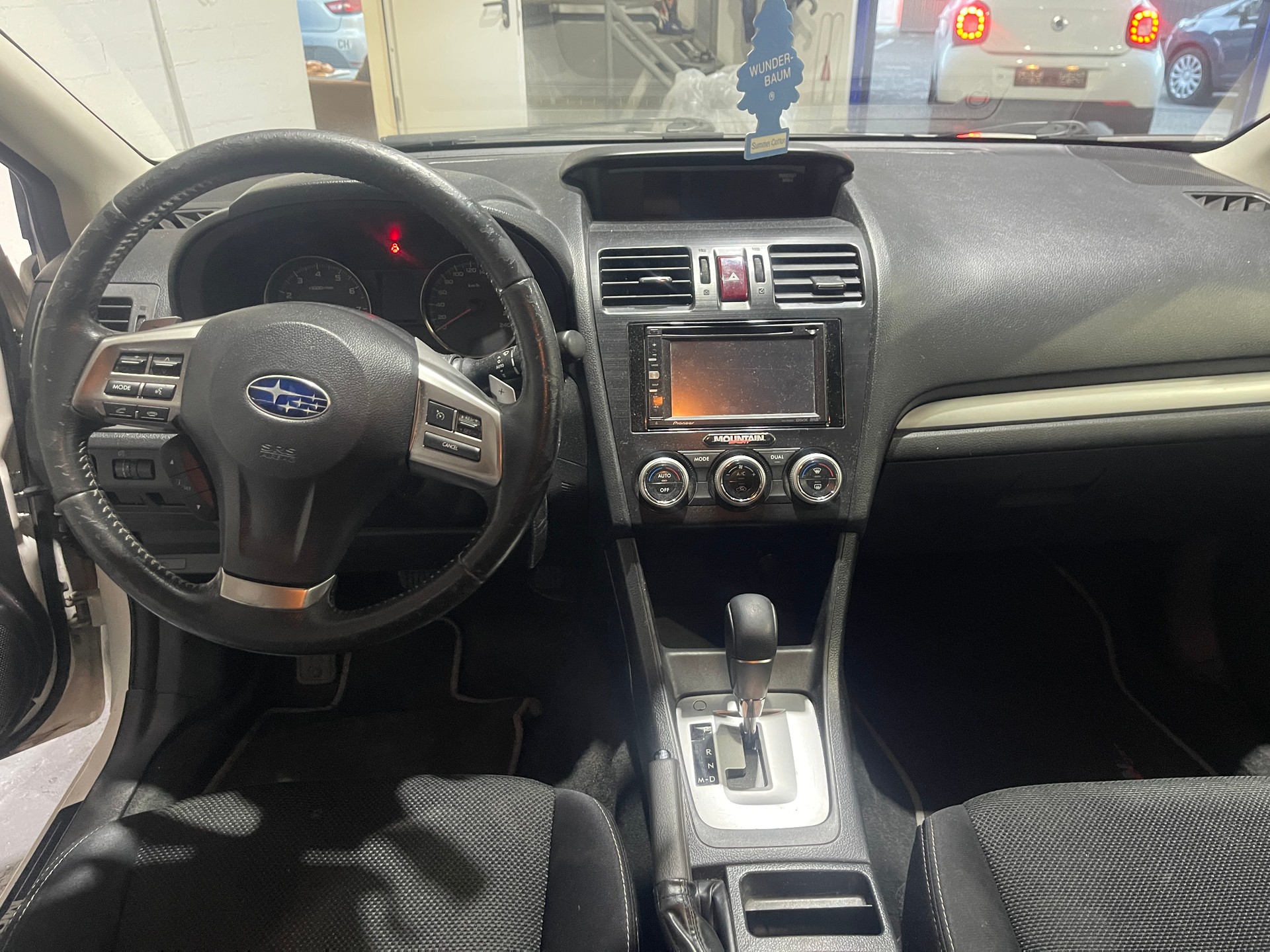 SUBARU XV 2.0 Swiss Two AWD CVT-image-7