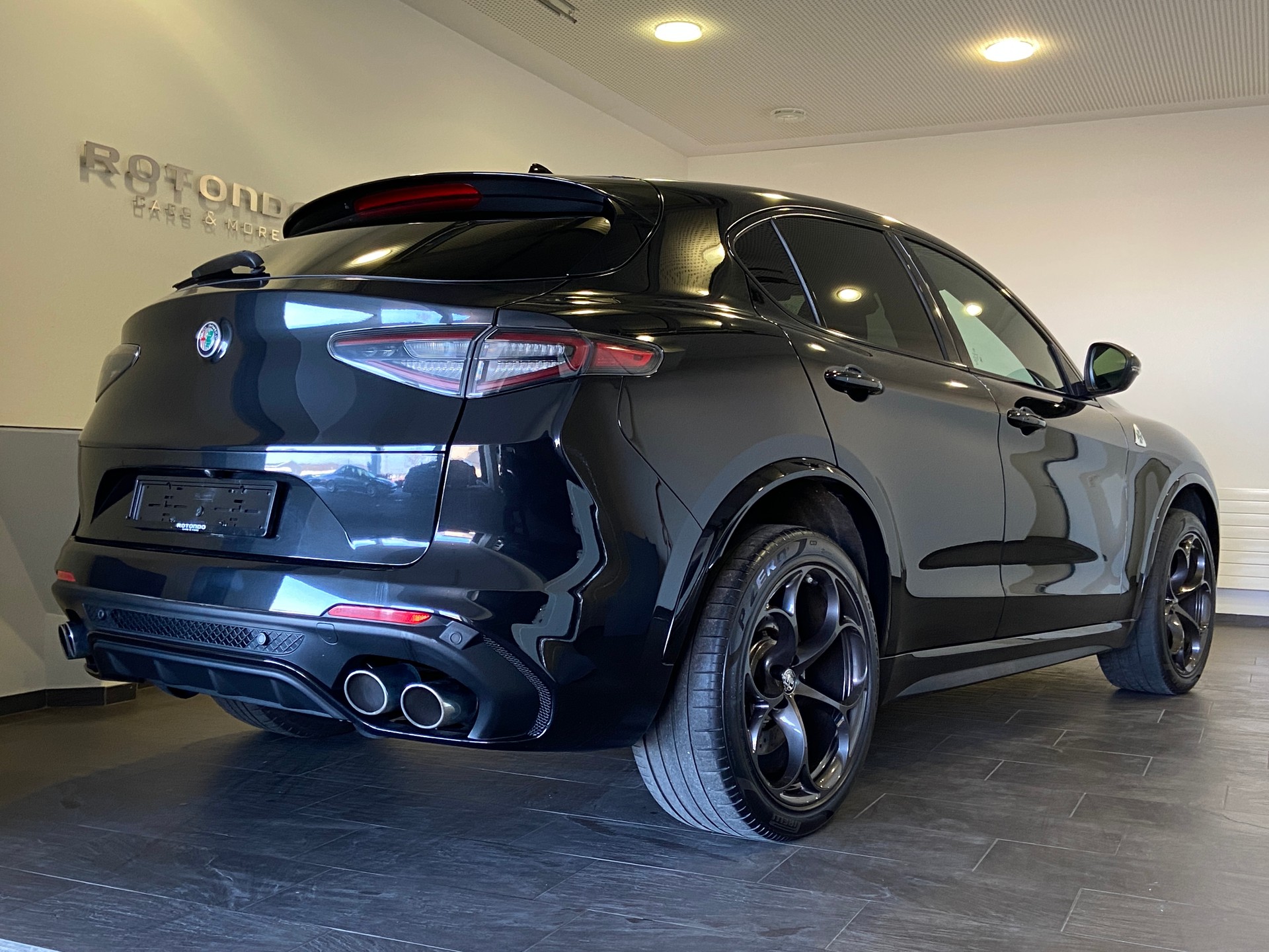 ALFA ROMEO Stelvio 2.9 V6 Quadrifoglio Sky Q4-showroom-element-2