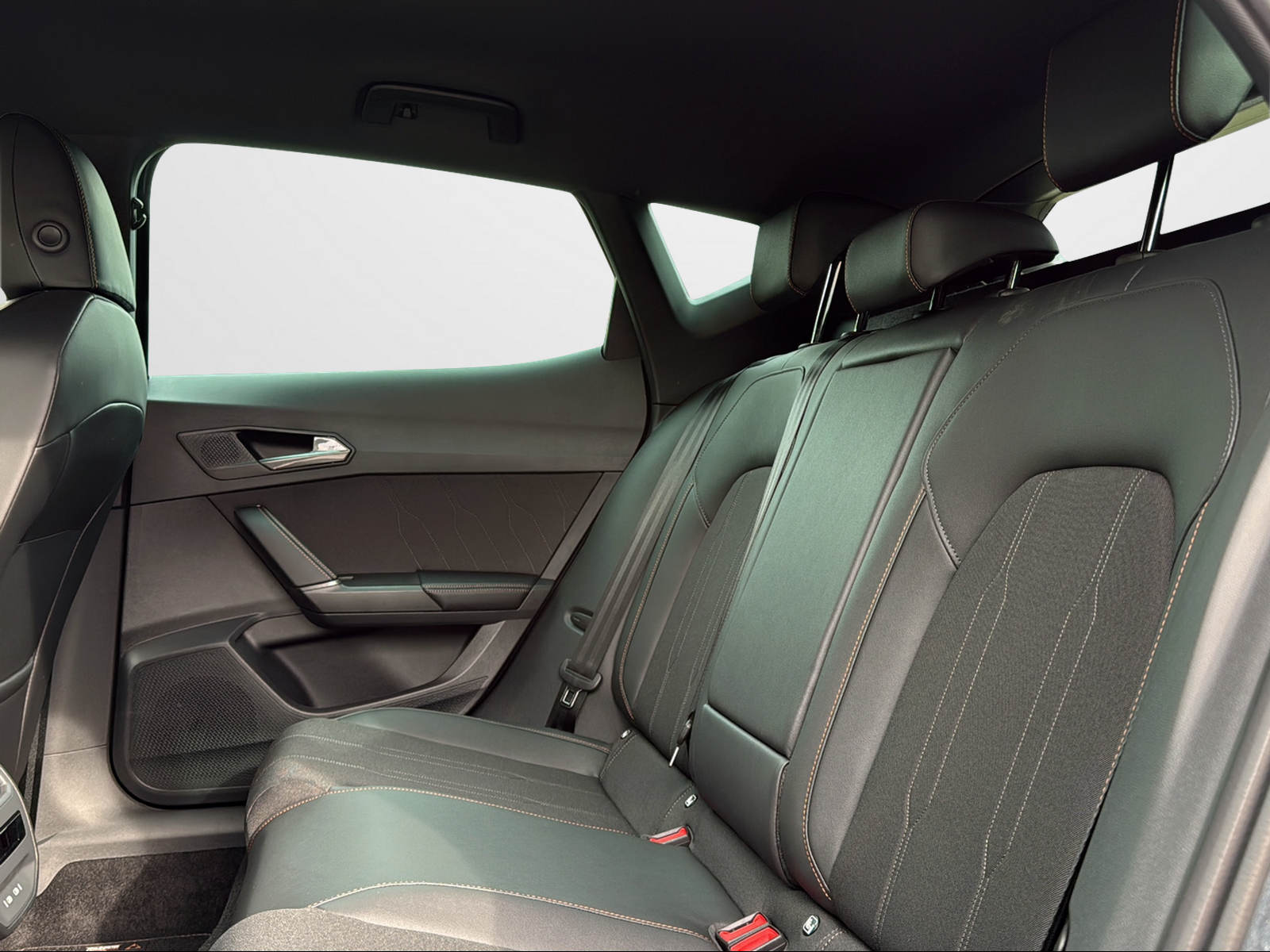 CUPRA Formentor 1.5 TSI DSG-image-11