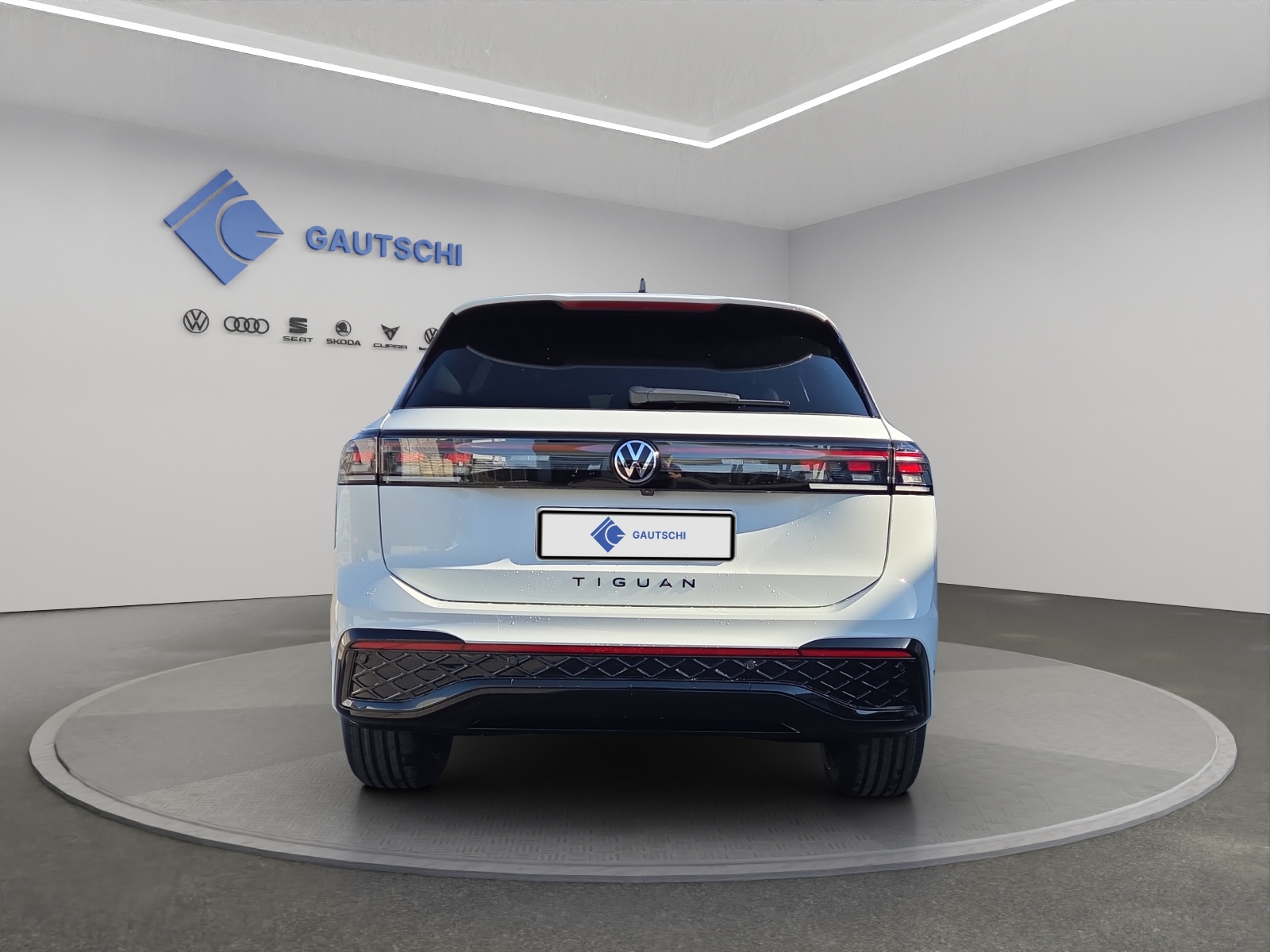 VW Tiguan 2.0 TDI SCR R-Line 4Motion DSG-image-3