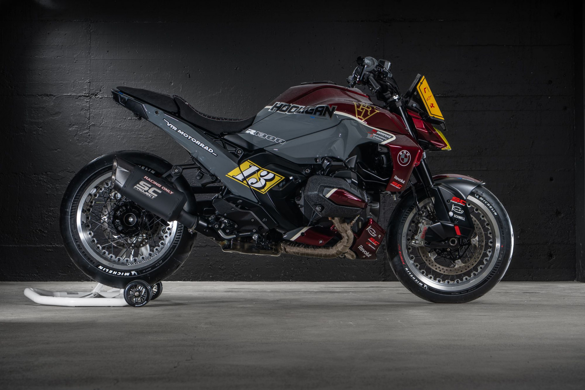 BMW R 1300 R "HOOLIGAN 13" by VTR Customs-showroom-element-1