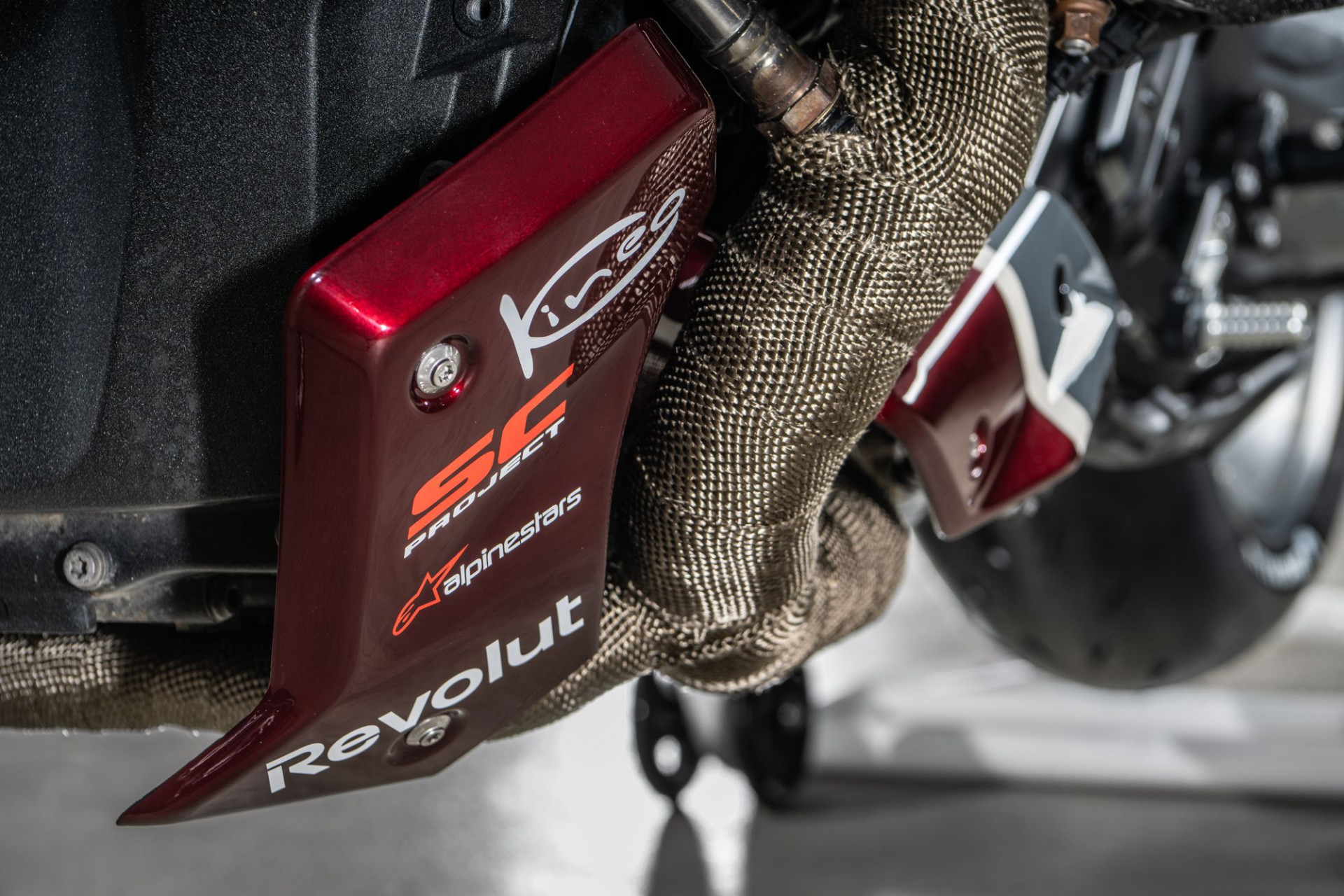 BMW R 1300 R "HOOLIGAN 13" by VTR Customs-image-8