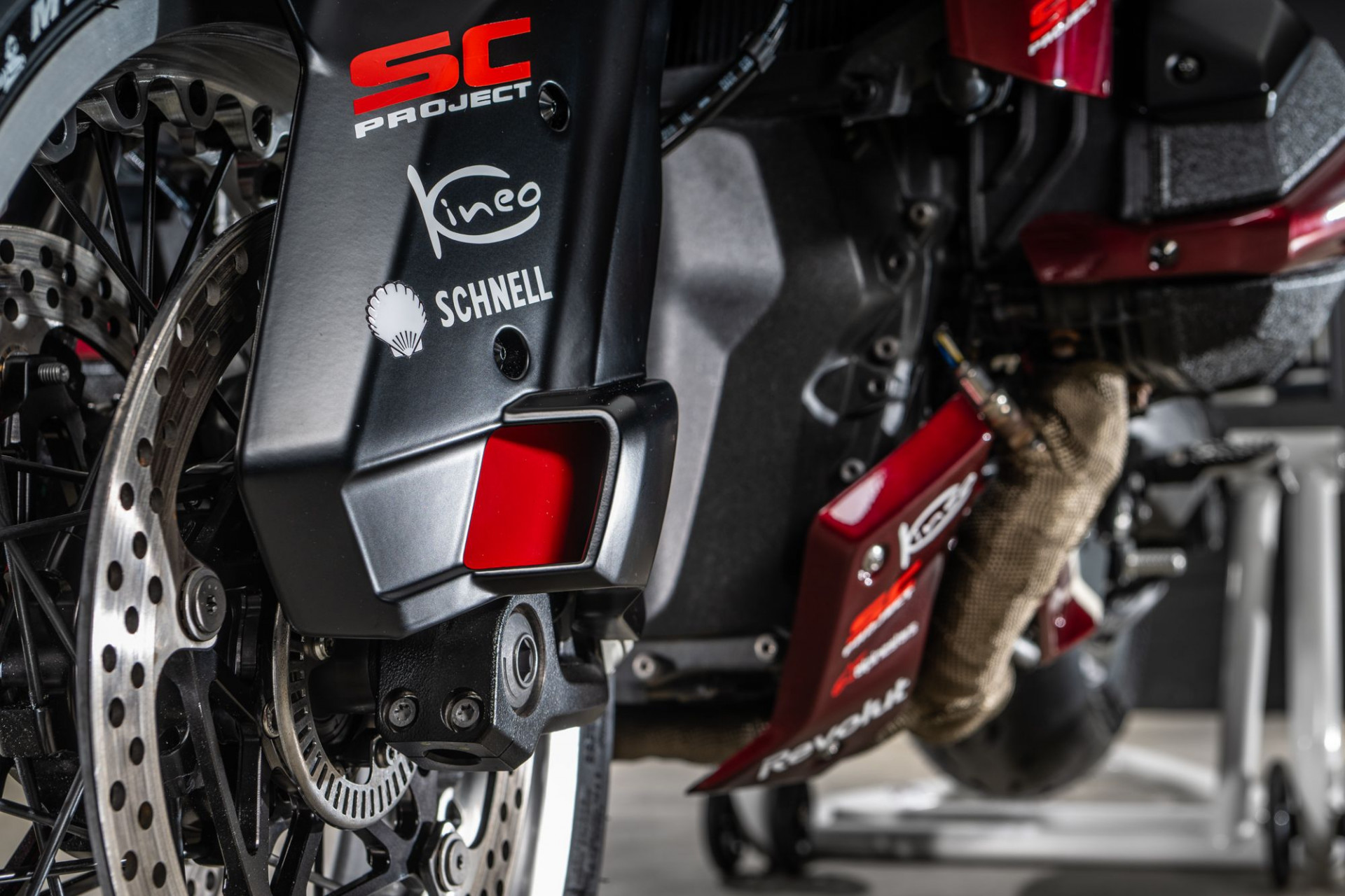 BMW R 1300 R "HOOLIGAN 13" by VTR Customs-image-9