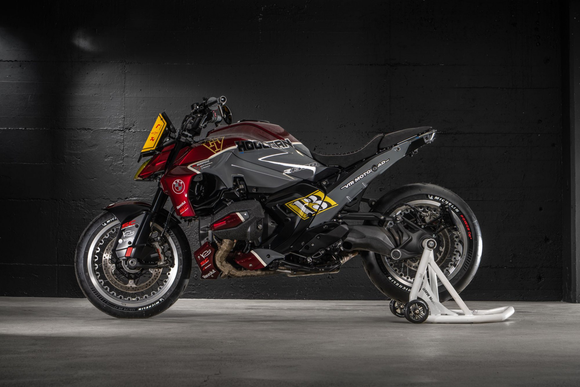BMW R 1300 R "HOOLIGAN 13" by VTR Customs-image-4