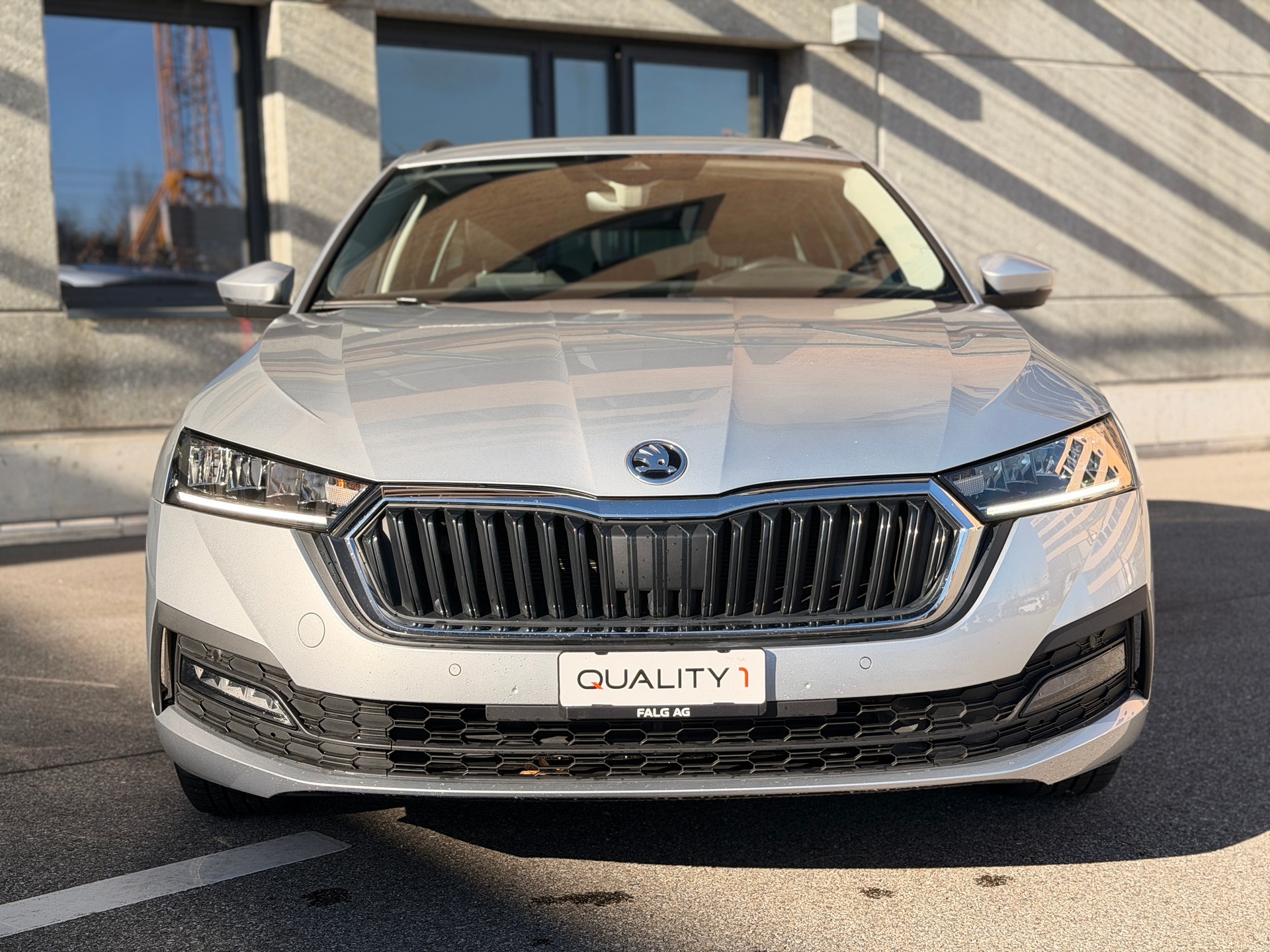 SKODA Octavia Combi 2.0 TDI DSG Ambition 4x4-image-6