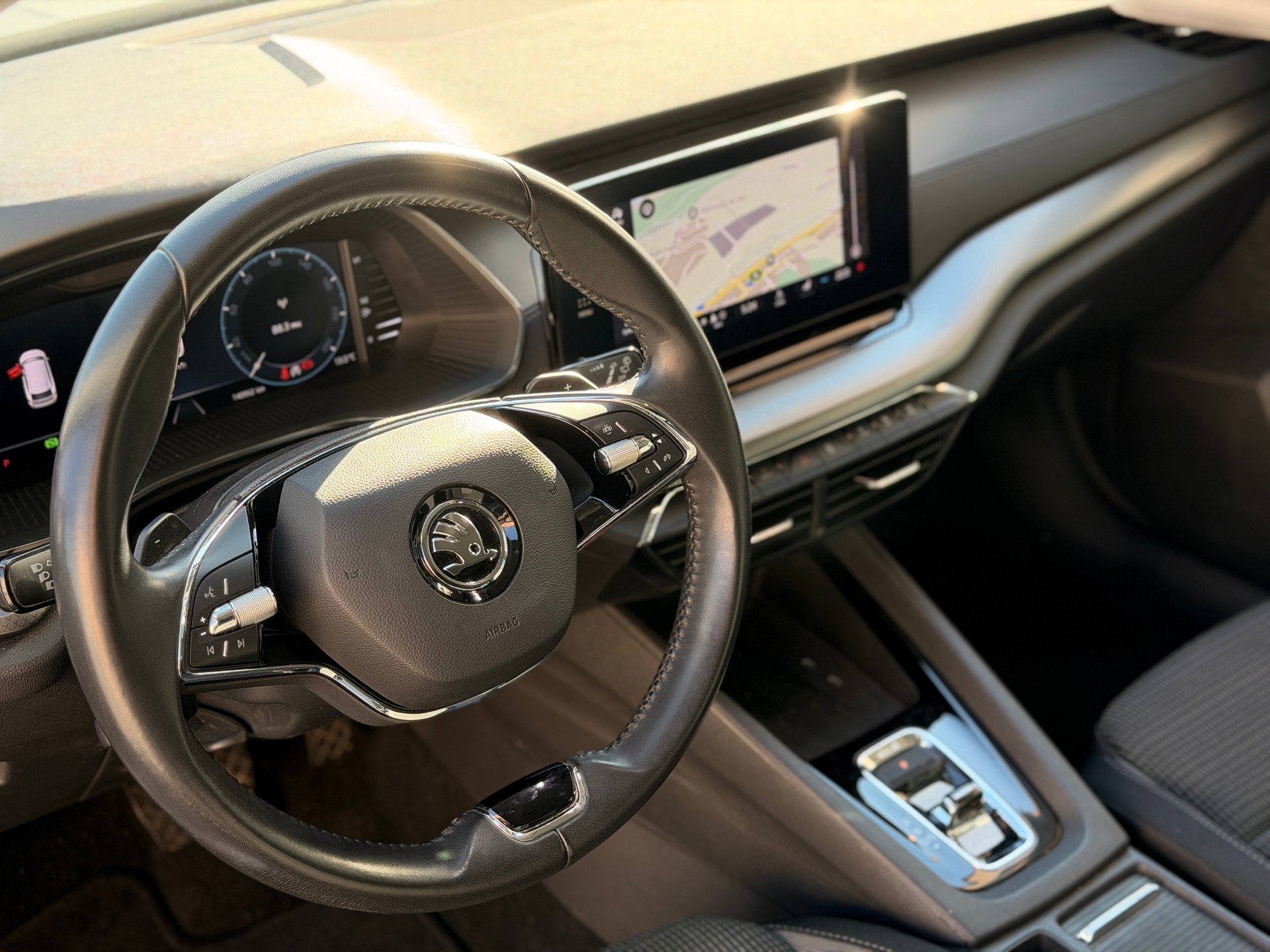 SKODA Octavia Combi 2.0 TDI DSG Ambition 4x4-image-15
