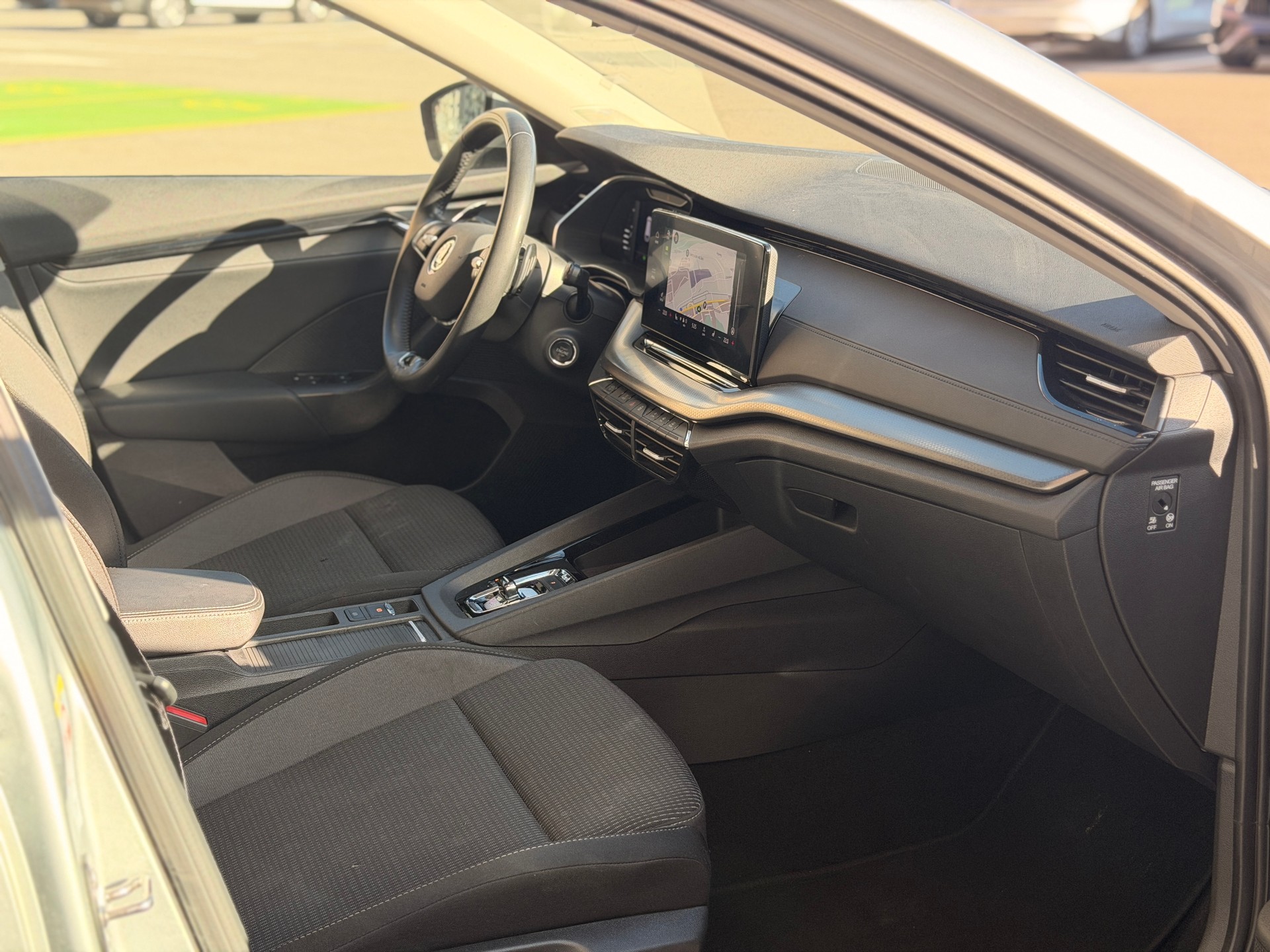 SKODA Octavia Combi 2.0 TDI DSG Ambition 4x4-image-25