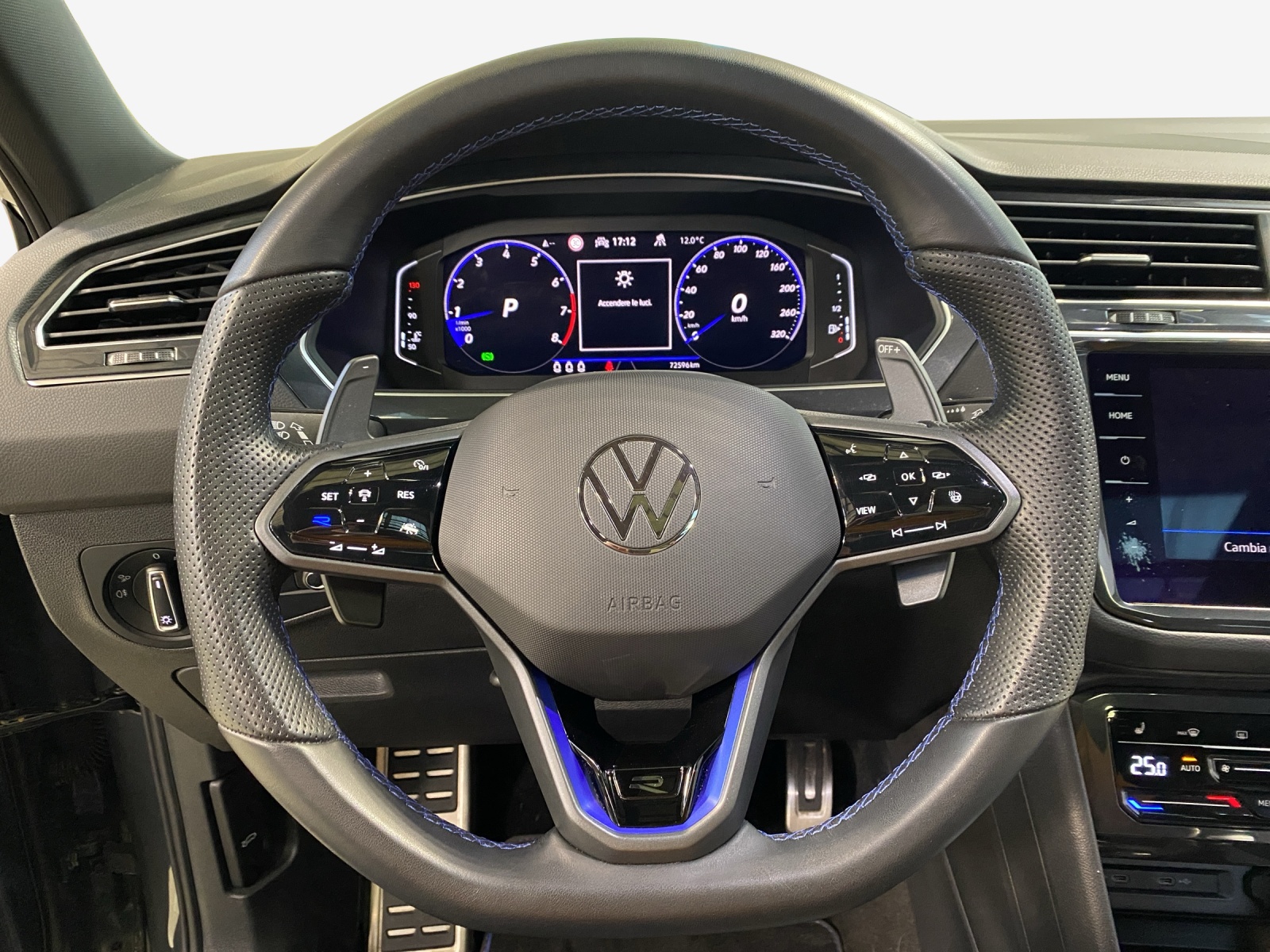 VW Tiguan 2.0TSI R 4Motion DSG-image-8