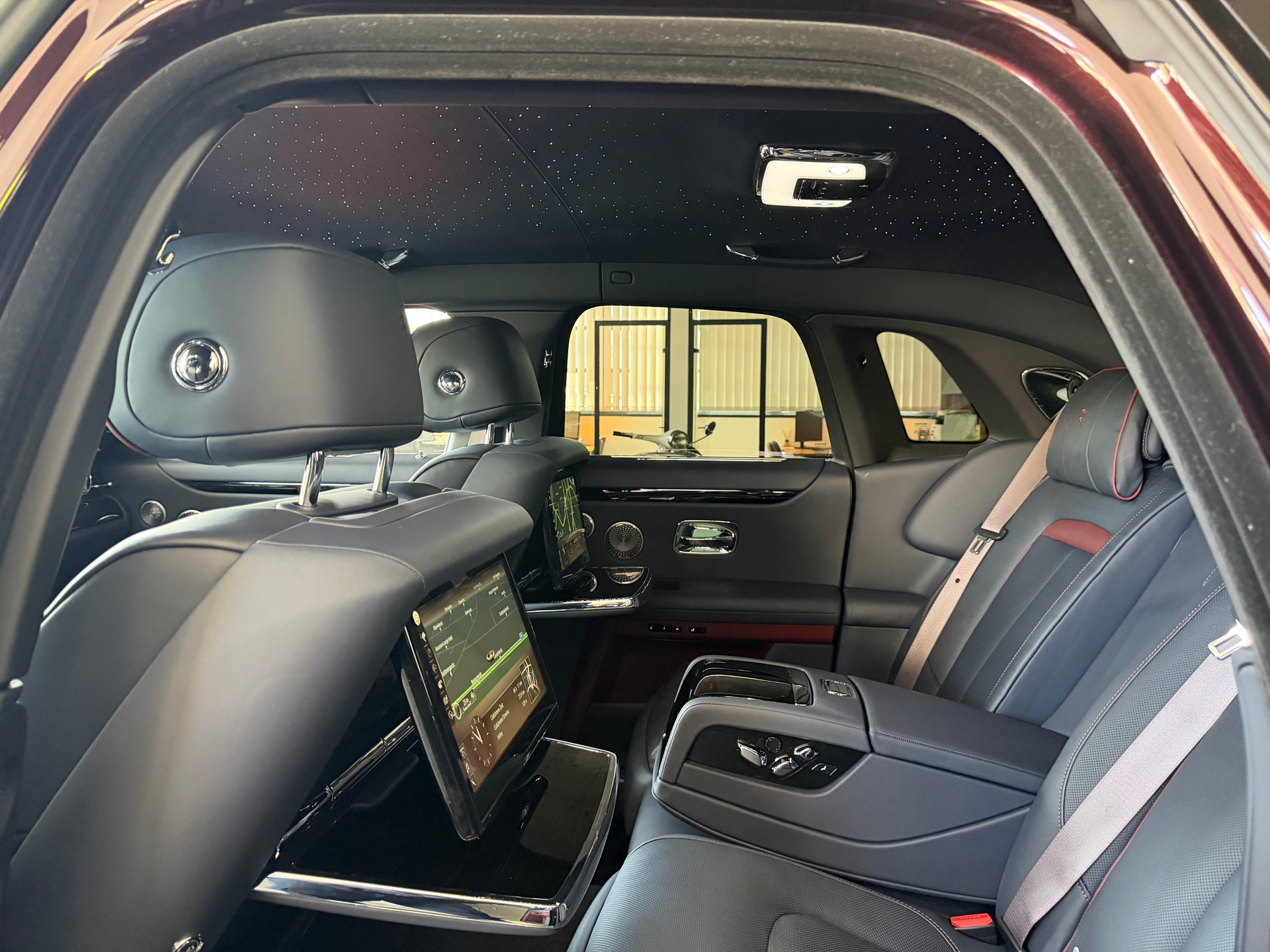 ROLLS-ROYCE Ghost II 6.75 V12 571 PS ( CH )-image-14