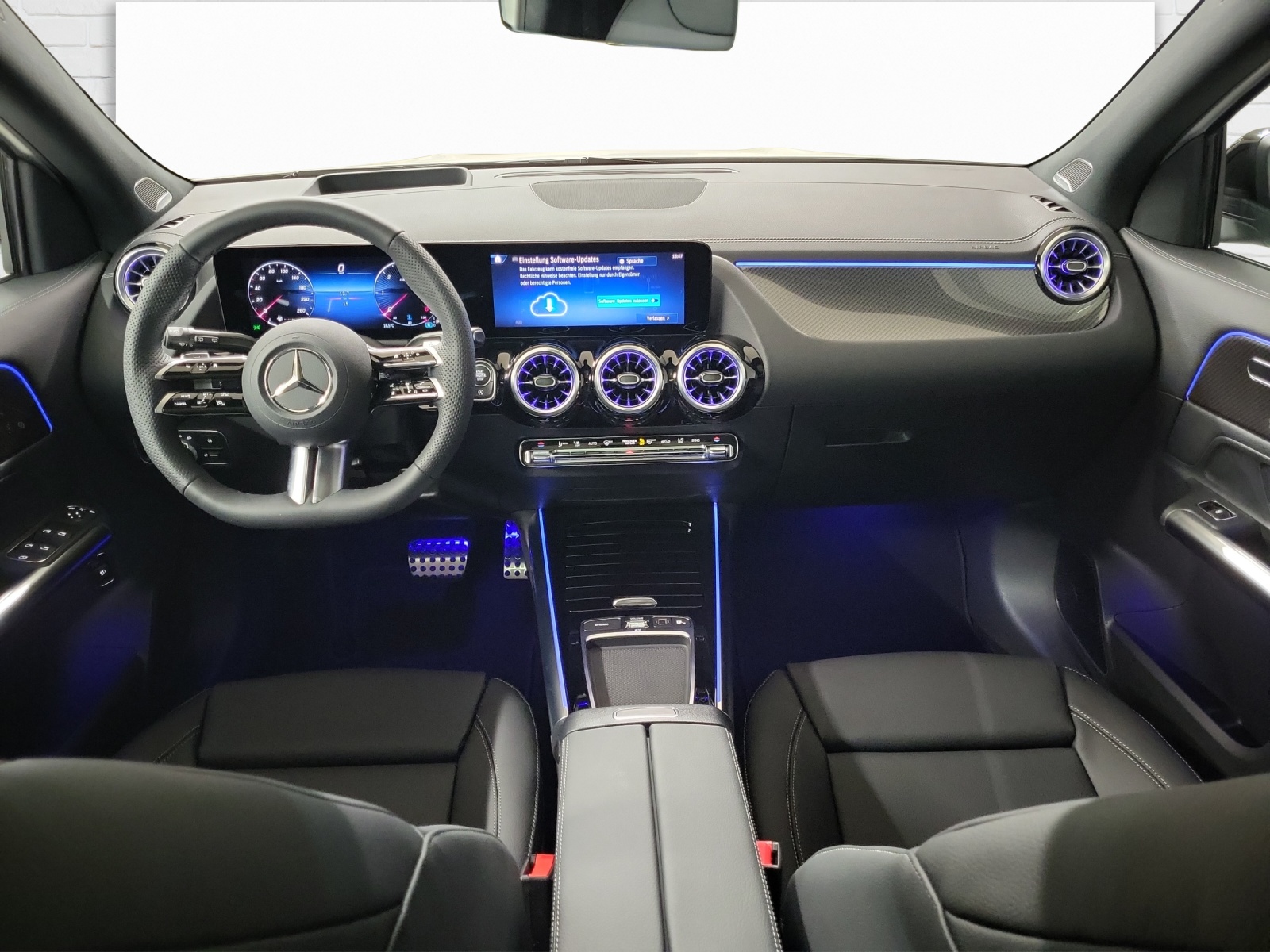 MERCEDES-BENZ GLA 220 d AMG Line 4Matic Swiss Star-image-7
