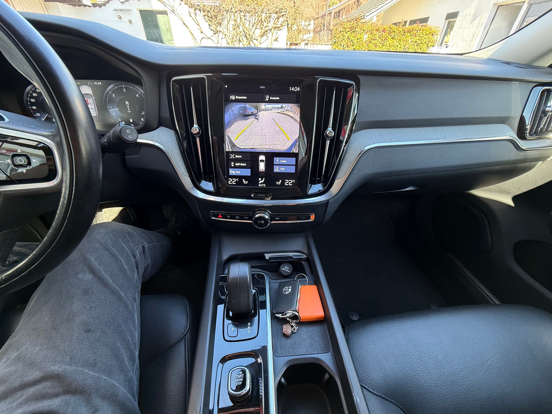 VOLVO V60 Cross Country B4 Diesel Mild Hybrid AWD Geartronic-image-10