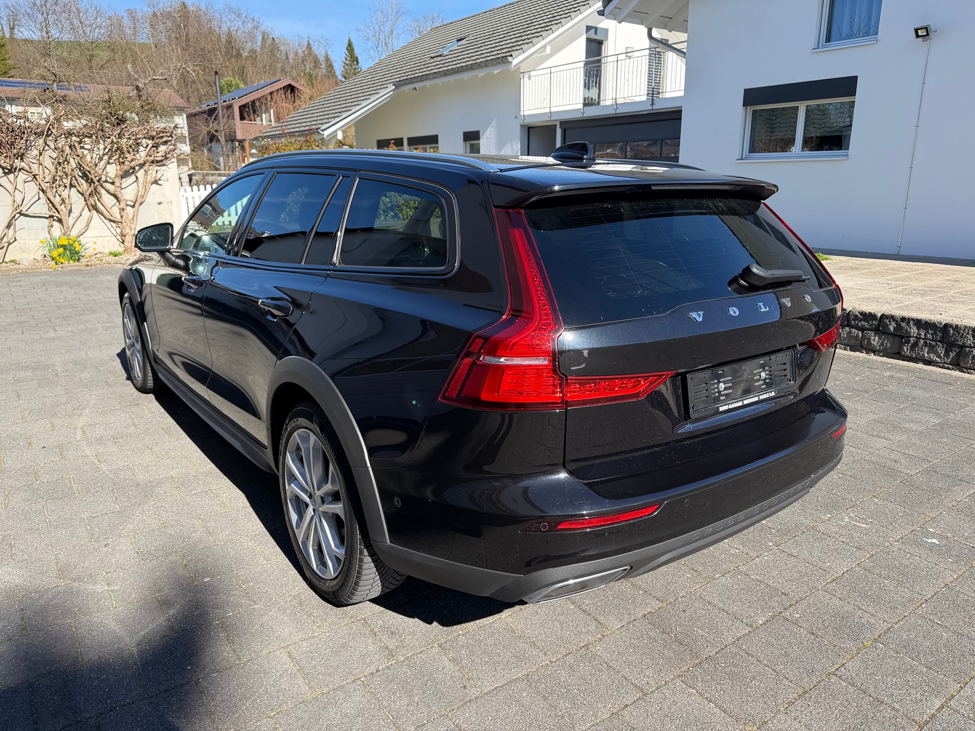 VOLVO V60 Cross Country B4 Diesel Mild Hybrid AWD Geartronic-image-6