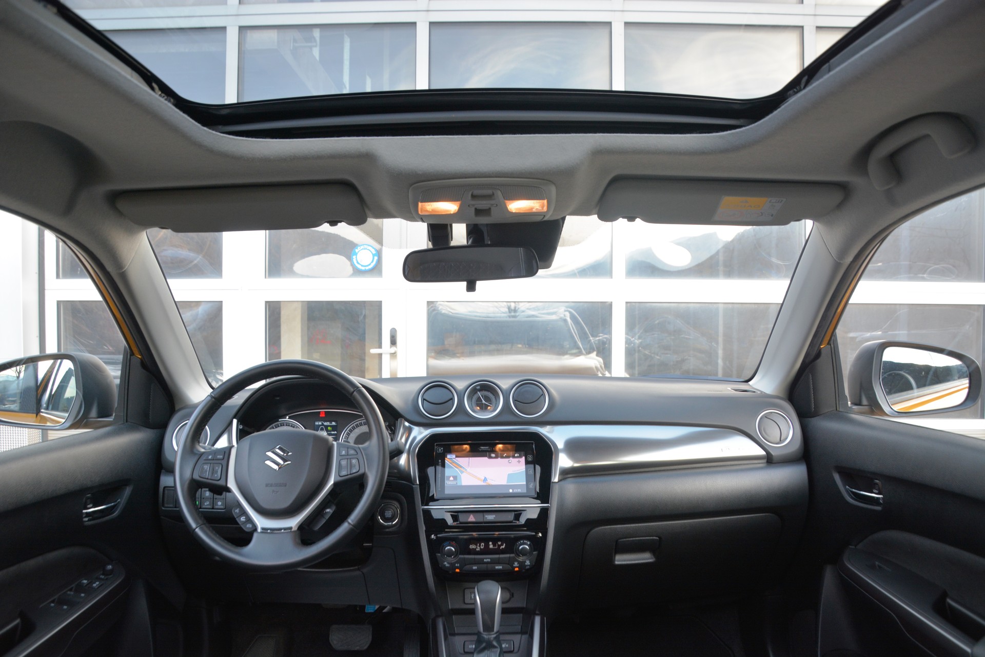 SUZUKI Vitara 1.4 Boosterjet Generation Top Hybrid Automatic-image-4