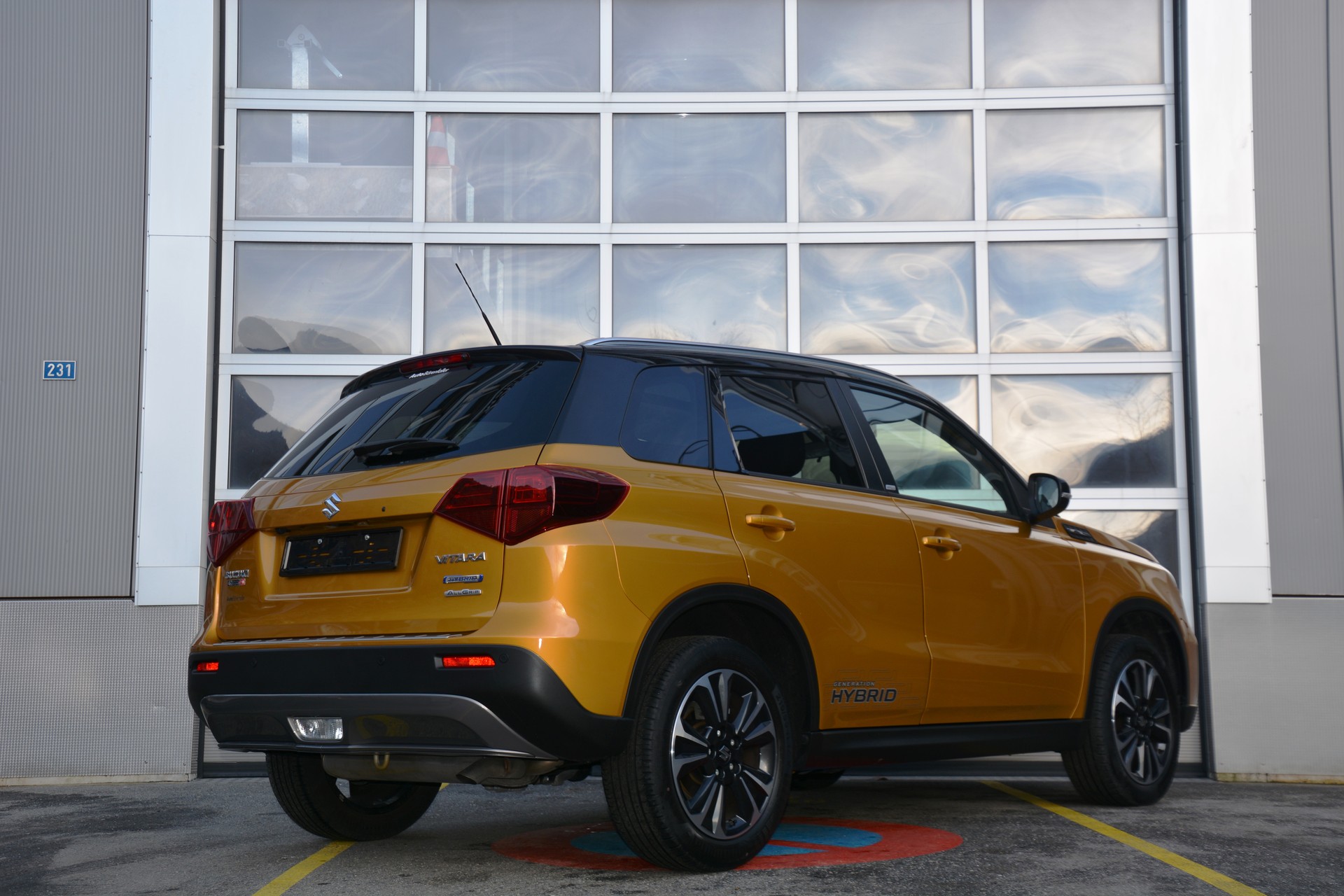 SUZUKI Vitara 1.4 Boosterjet Generation Top Hybrid Automatic-image-1