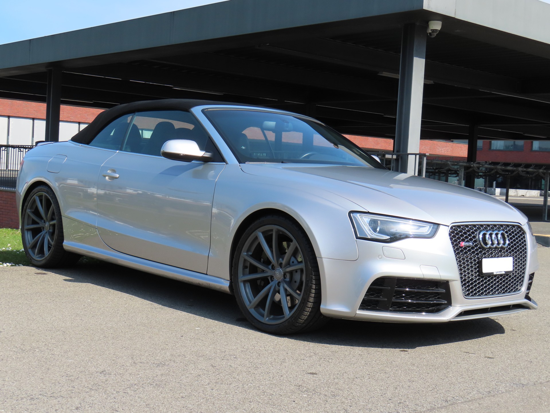 AUDI RS5 Cabrio 4.2 FSI quattro S-tronic(CH)-image-5