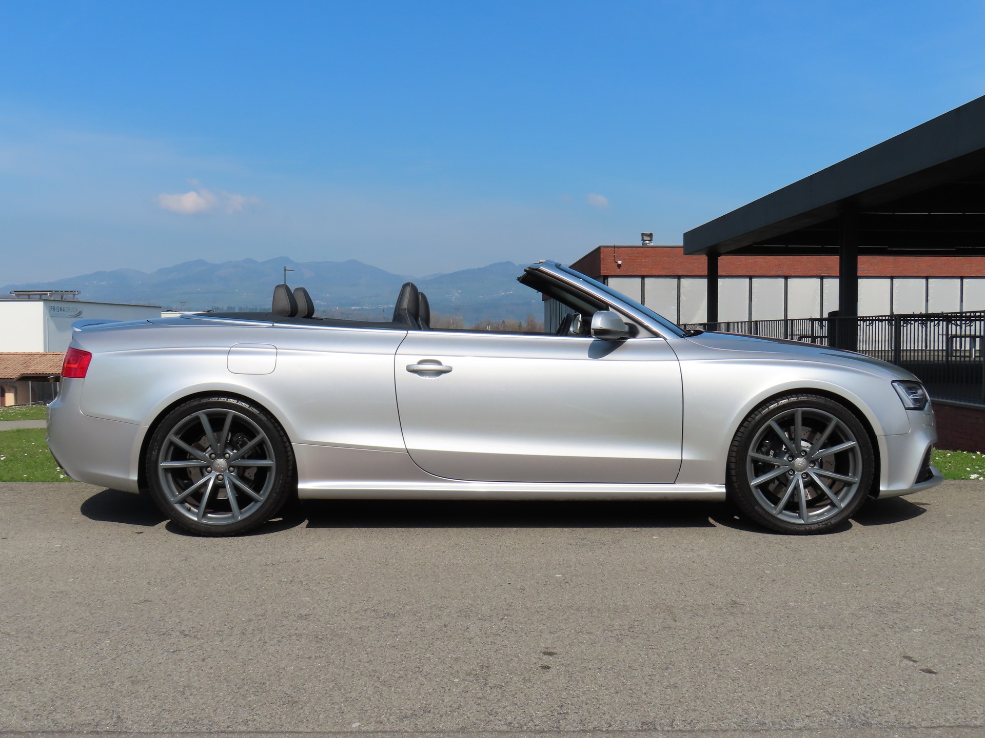 AUDI RS5 Cabrio 4.2 FSI quattro S-tronic(CH)-image-4