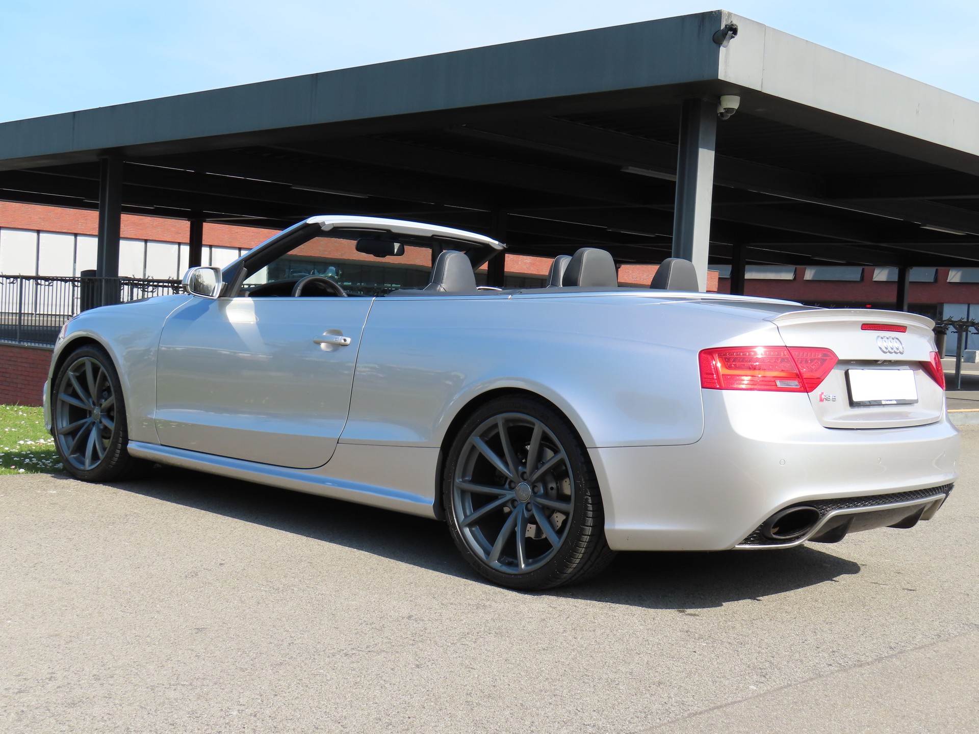 AUDI RS5 Cabrio 4.2 FSI quattro S-tronic(CH)-image-7