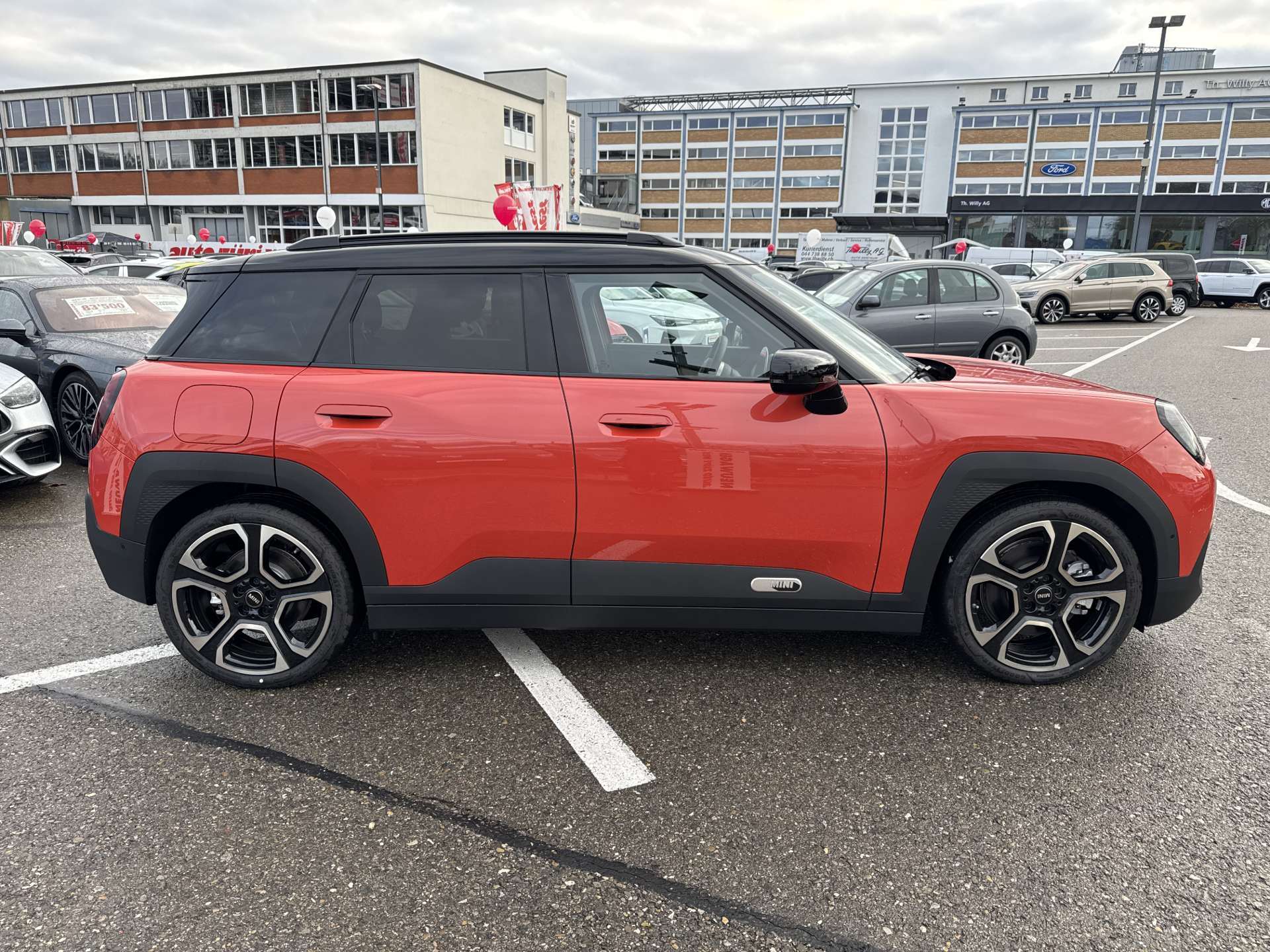 MINI Aceman SE Automat 49.2kWh-image-9