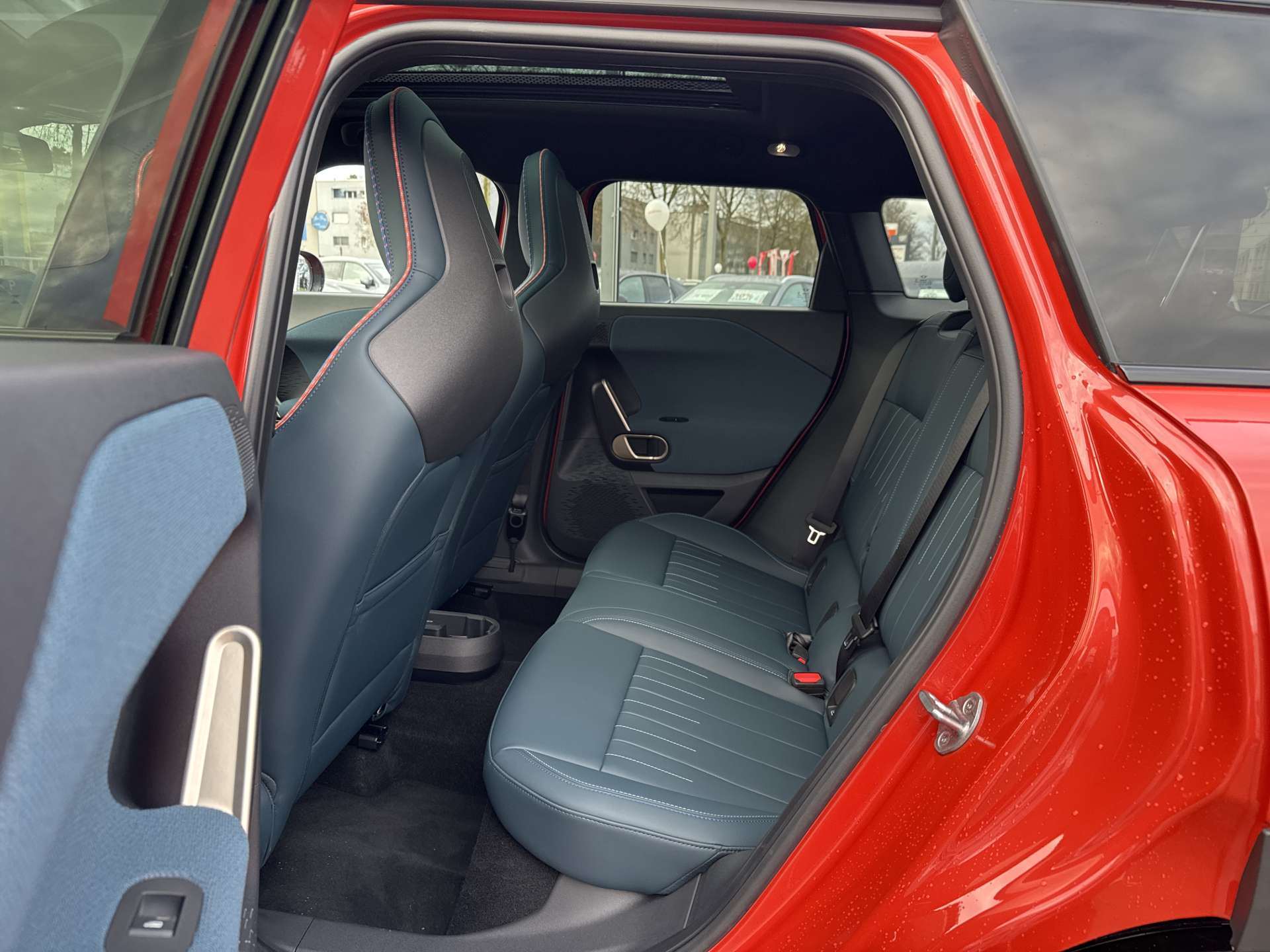 MINI Aceman SE Automat 49.2kWh-image-5