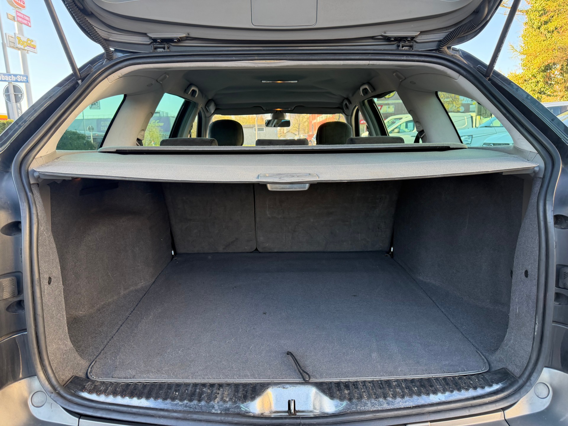 RENAULT Laguna Grandtour 2.2 dCi Dynamique-image-10