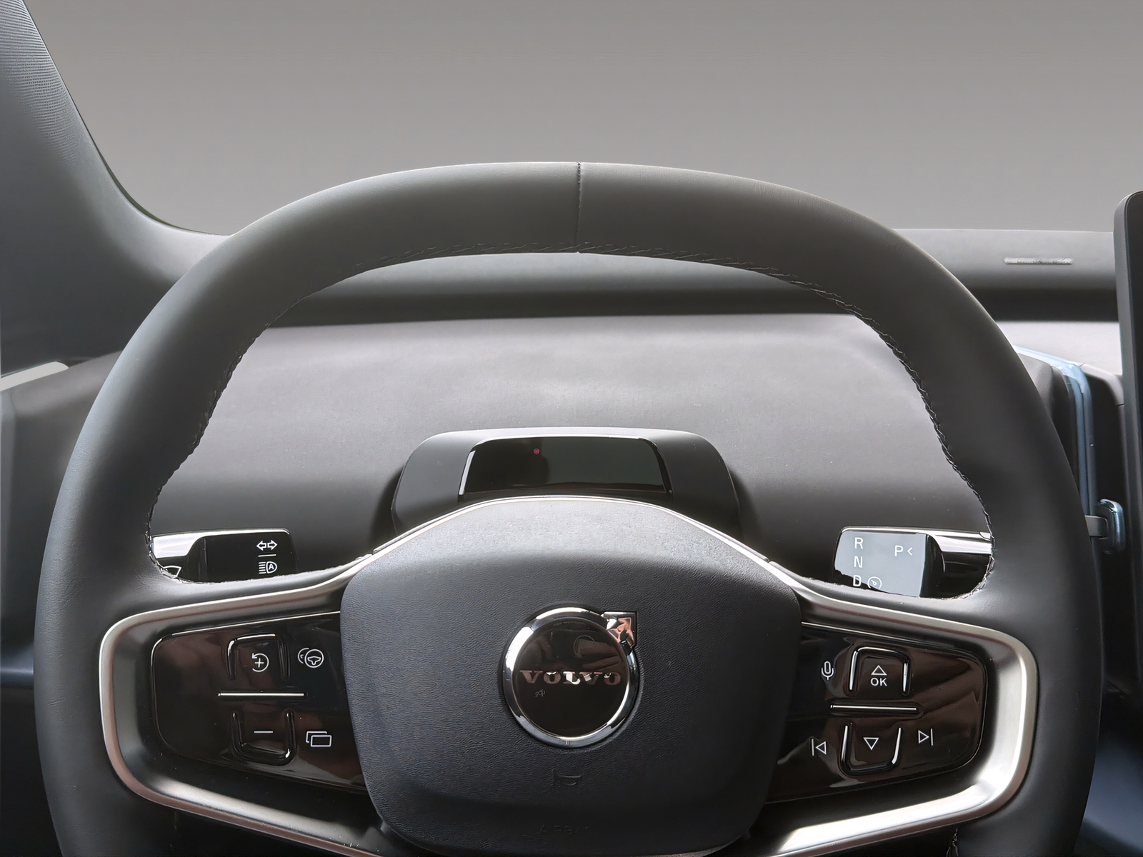 VOLVO EX30 E60 Twin Ultra Performance AWD-image-9