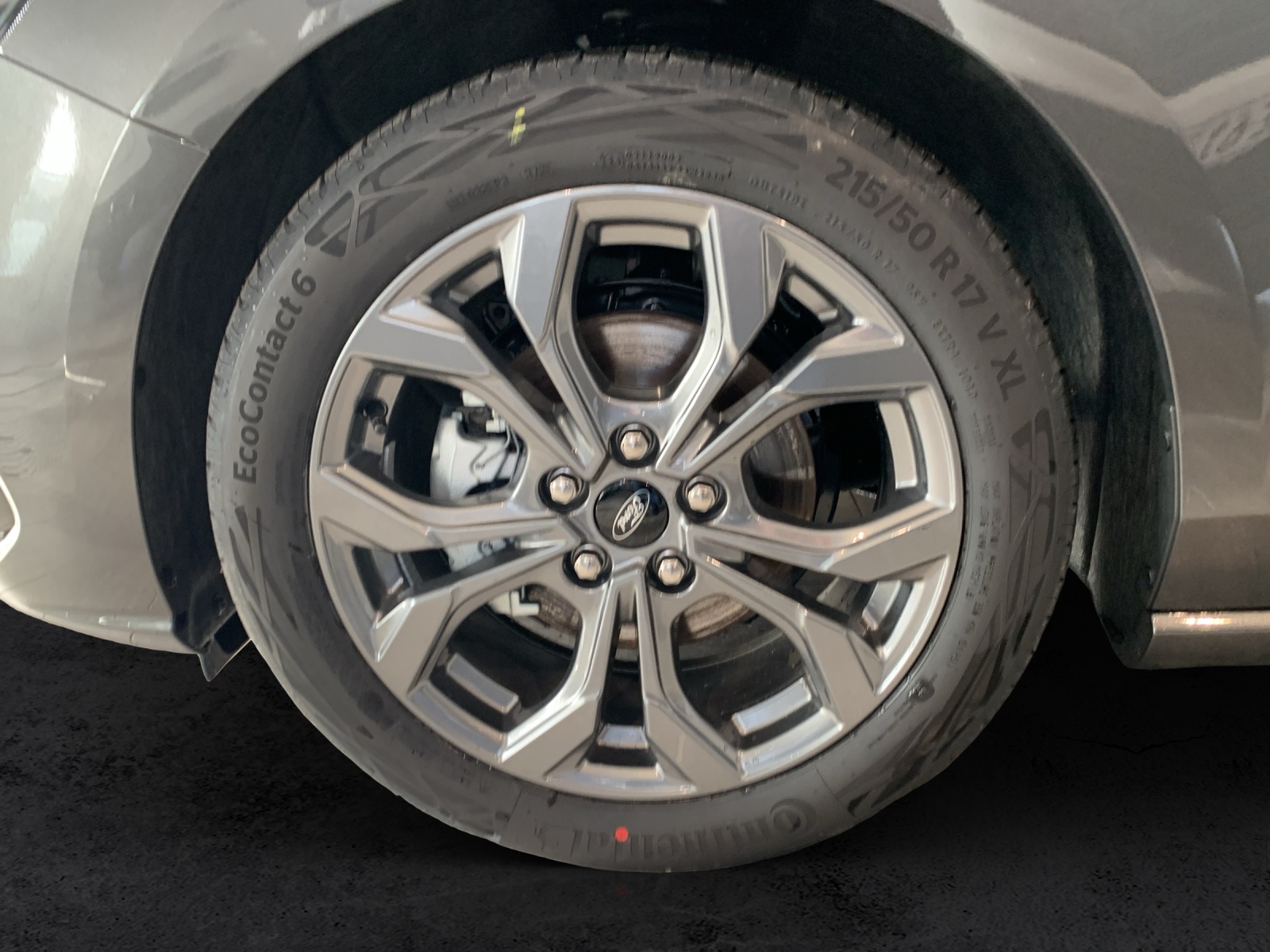 FORD Focus SW 1.0i EcoB Hybrid 155 ST-Line X-image-11