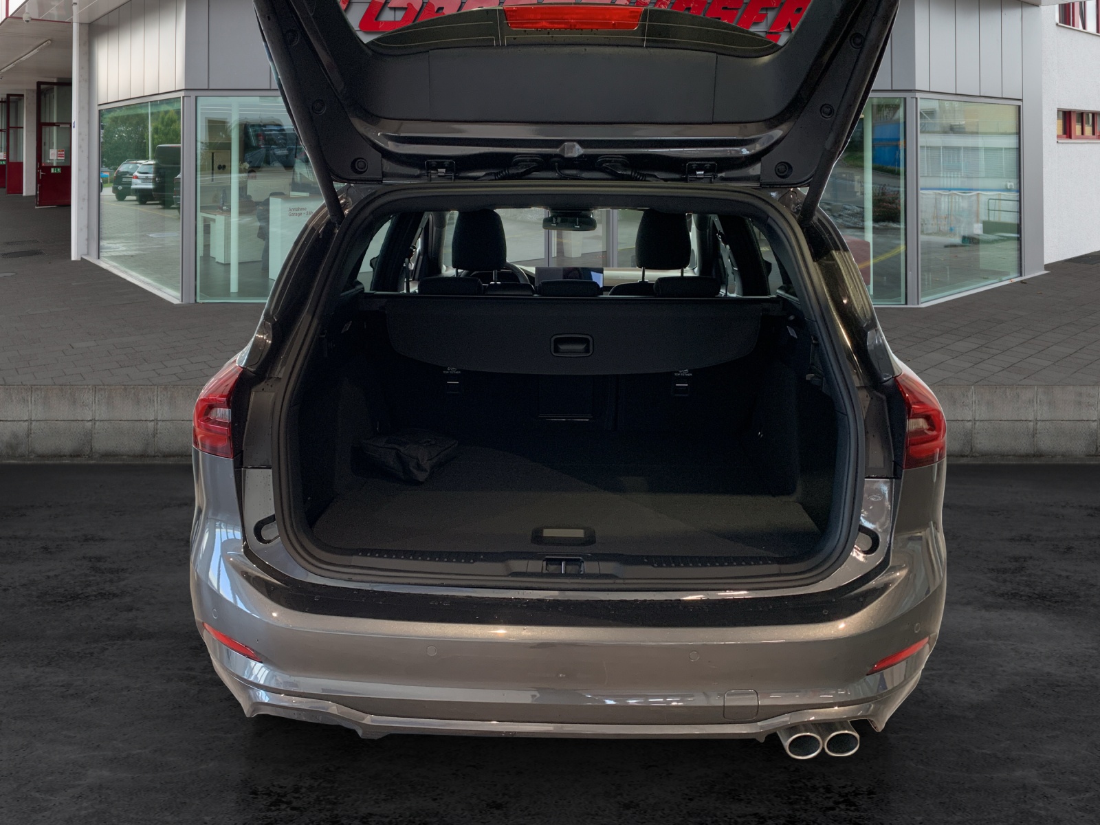 FORD Focus SW 1.0i EcoB Hybrid 155 ST-Line X-image-10