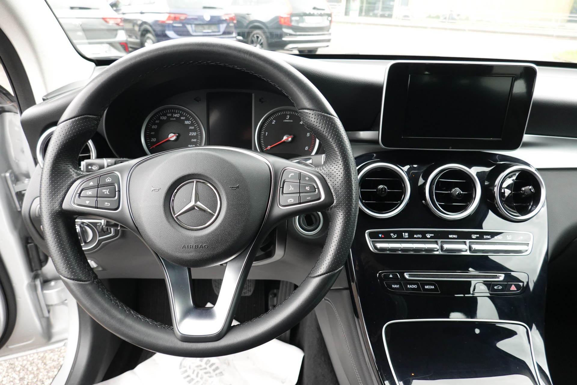 MERCEDES-BENZ GLC 220 D 4MATIC - 9G-TRONIC - 170 PS-image-8