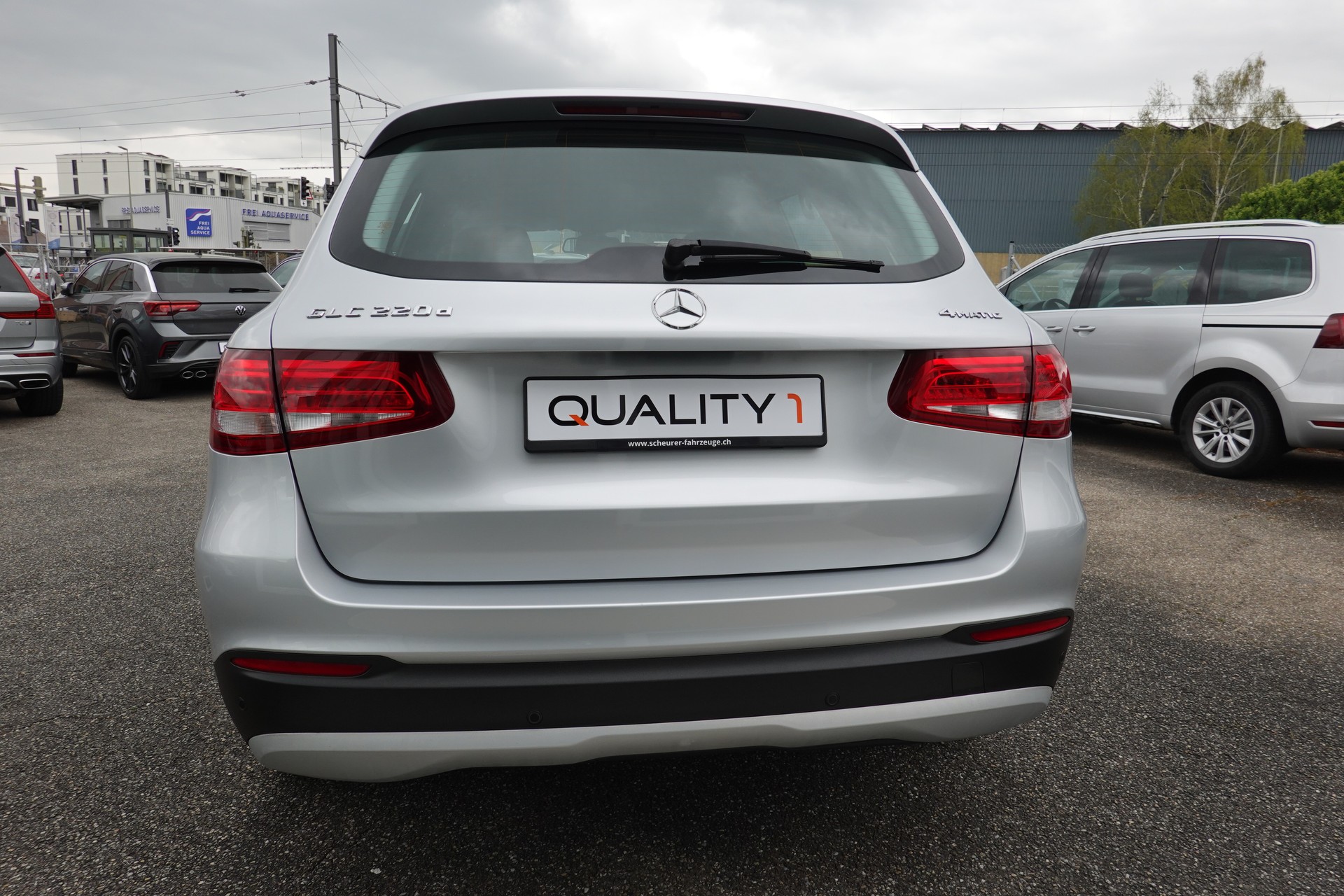 MERCEDES-BENZ GLC 220 D 4MATIC - 9G-TRONIC - 170 PS-image-2