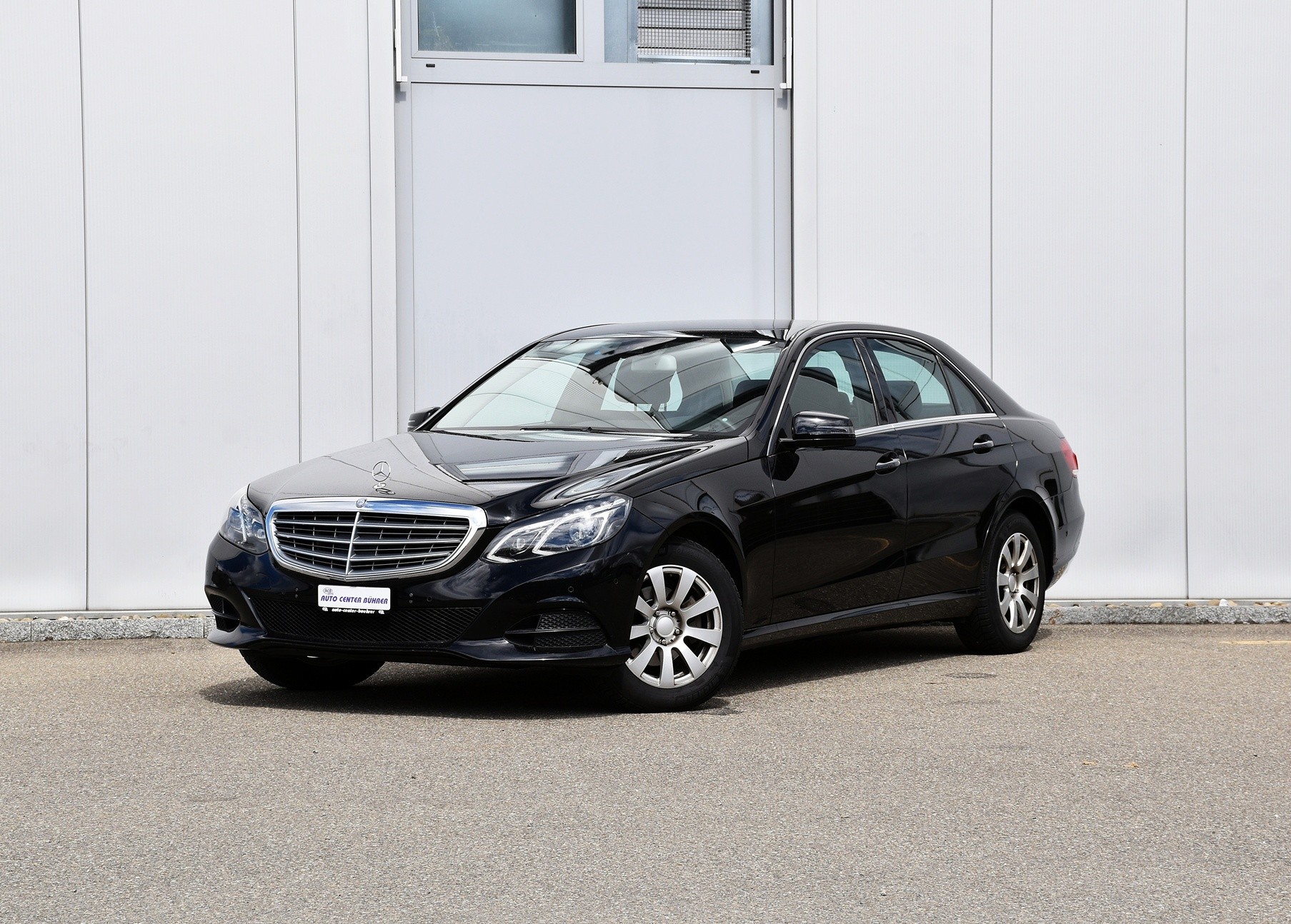 MERCEDES-BENZ E 220 CDI 7G-Tronic Classic-image-0