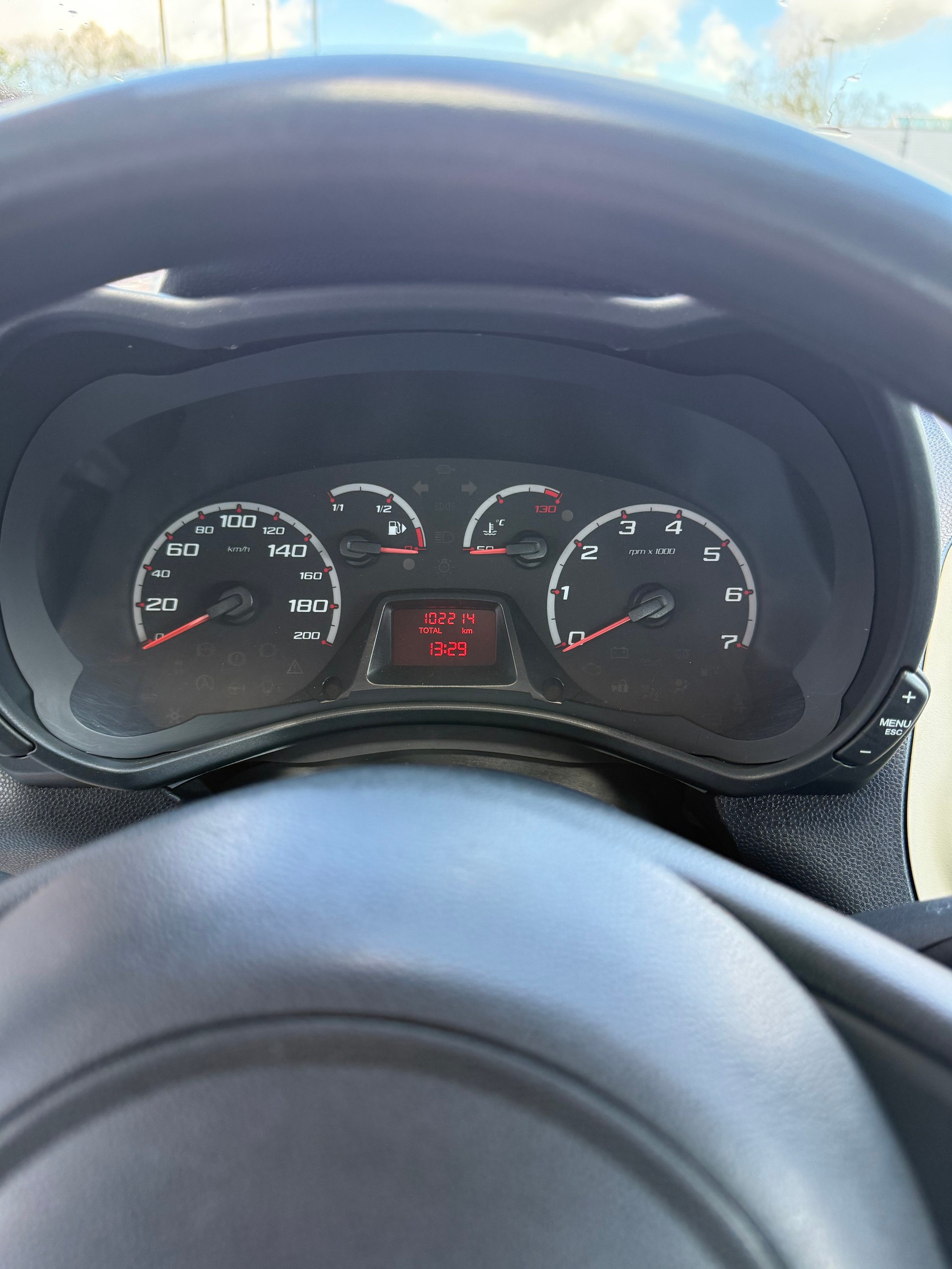FORD KA 1.25 Titanium-image-9