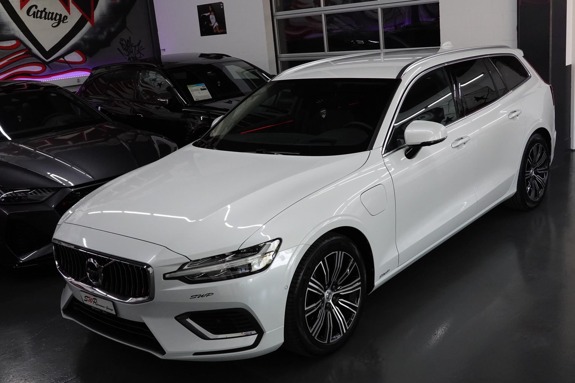 VOLVO V60 T6 eAWD TWIN ENGINE INSCRIPTION GEARTRONIC CH-FZ-showroom-element-2