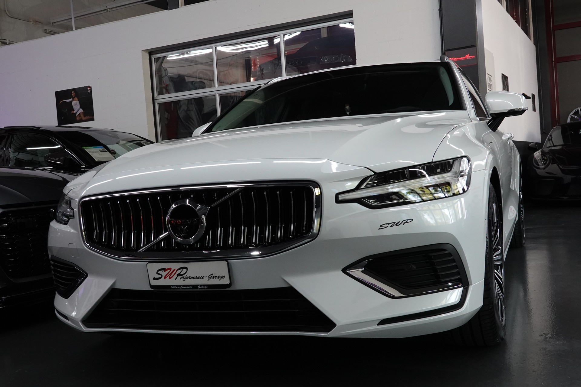 VOLVO V60 T6 eAWD TWIN ENGINE INSCRIPTION GEARTRONIC CH-FZ-image-6