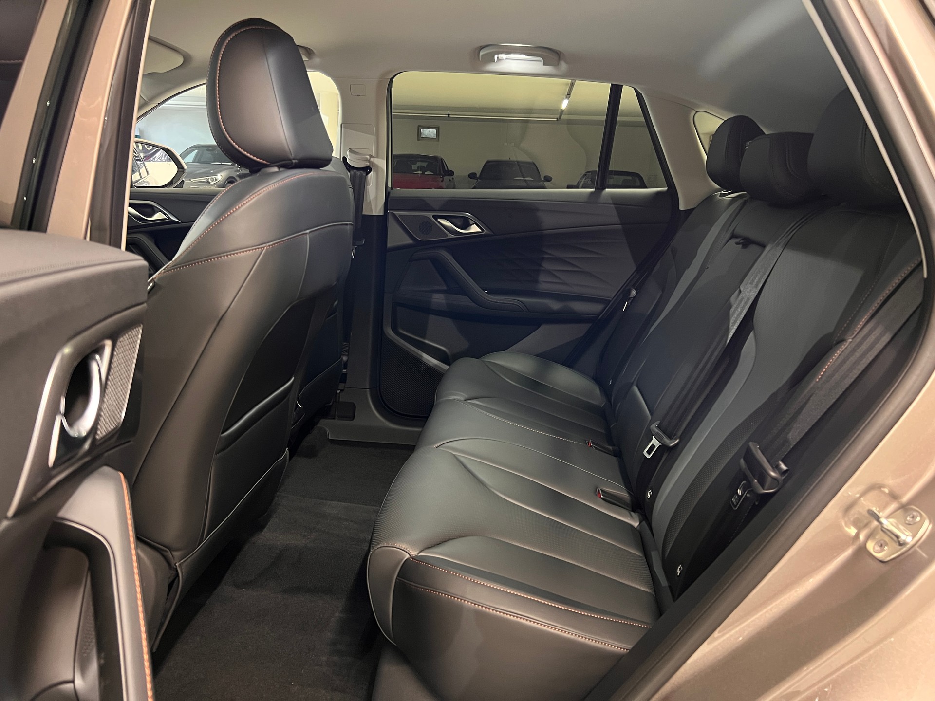 MG HS 1.5 T PHEV Luxury-image-7