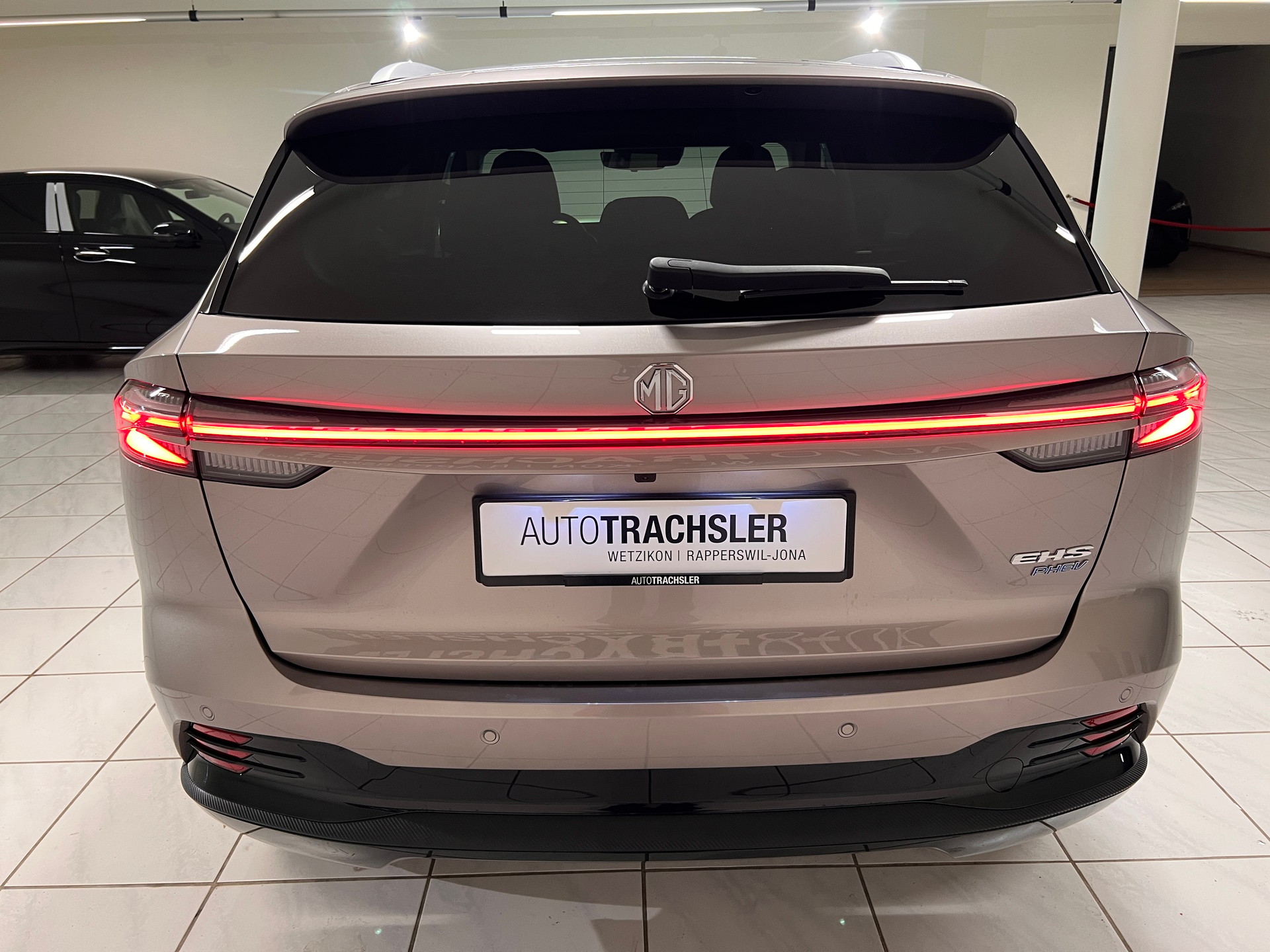 MG HS 1.5 T PHEV Luxury-image-4