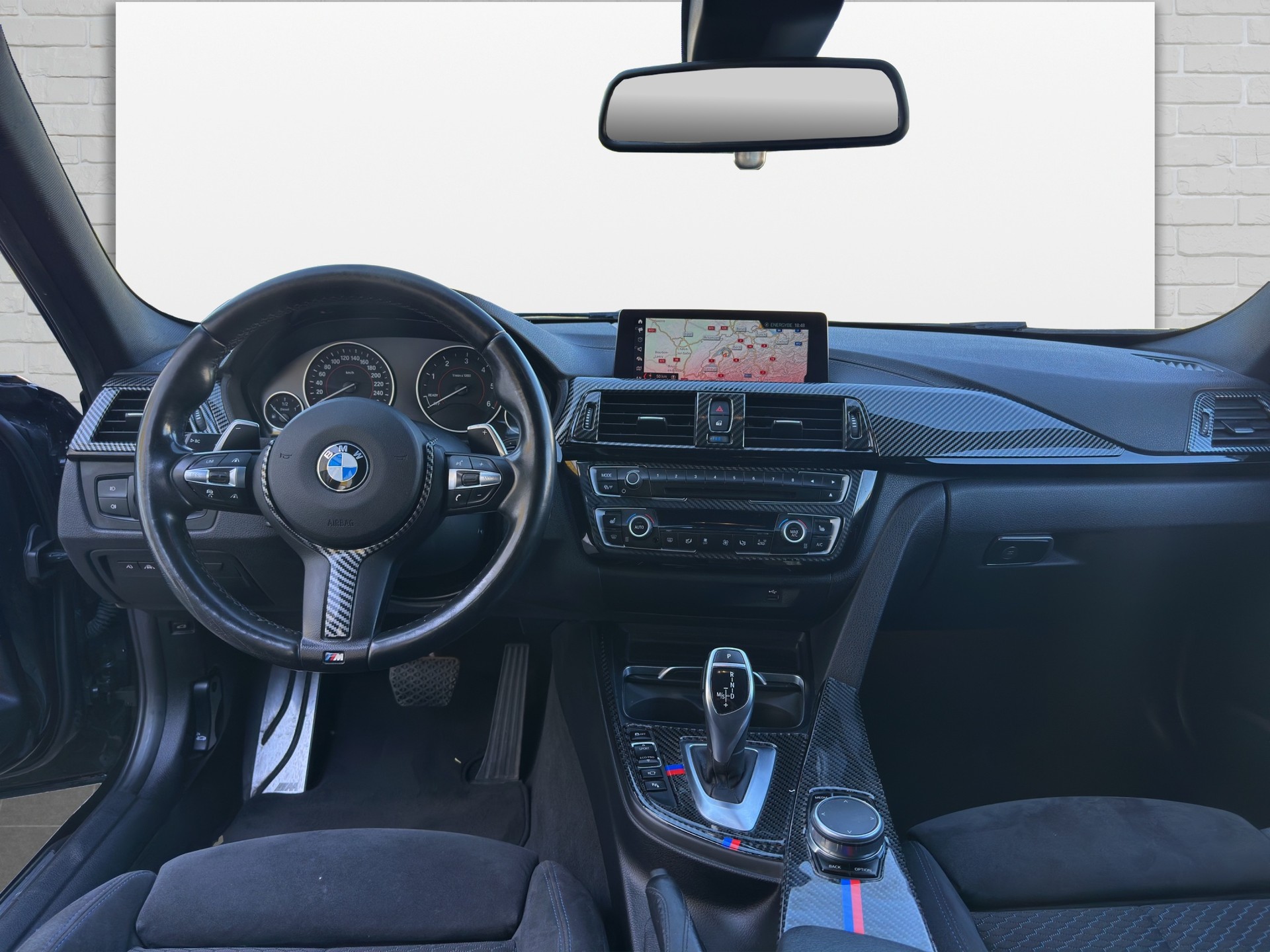 BMW 320d xDrive Touring Edition M Sport Steptronic-image-8