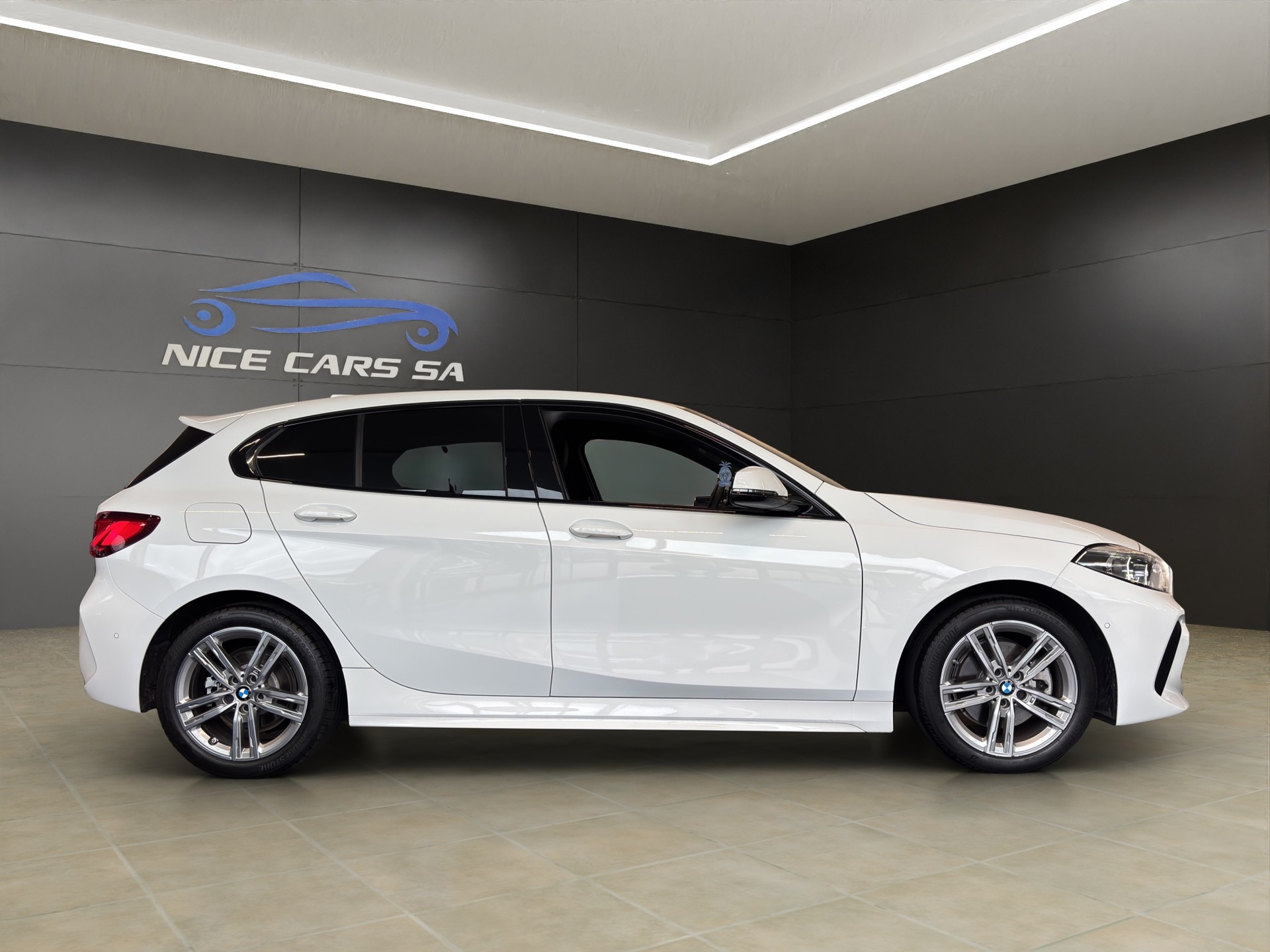 BMW 118d M Sport-image-8