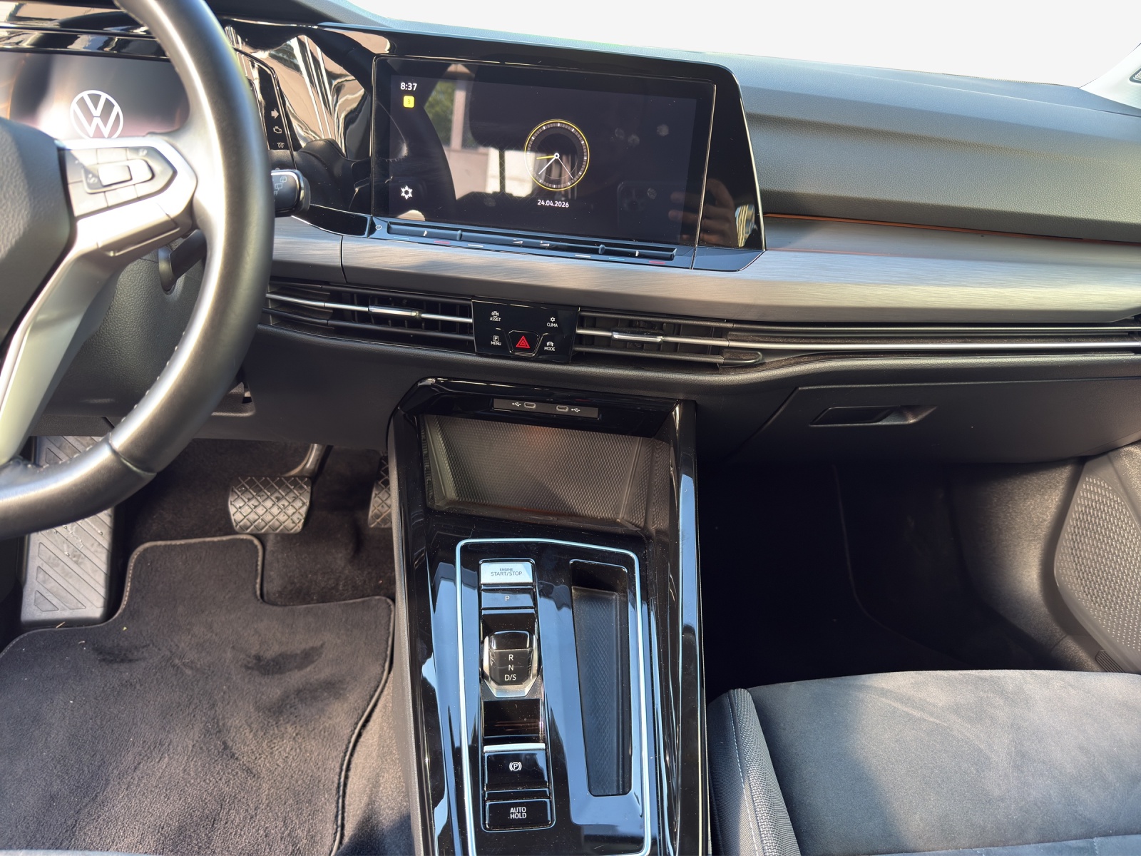 VW Golf 1.5 eTSI mHEV ACT Style DSG-image-10